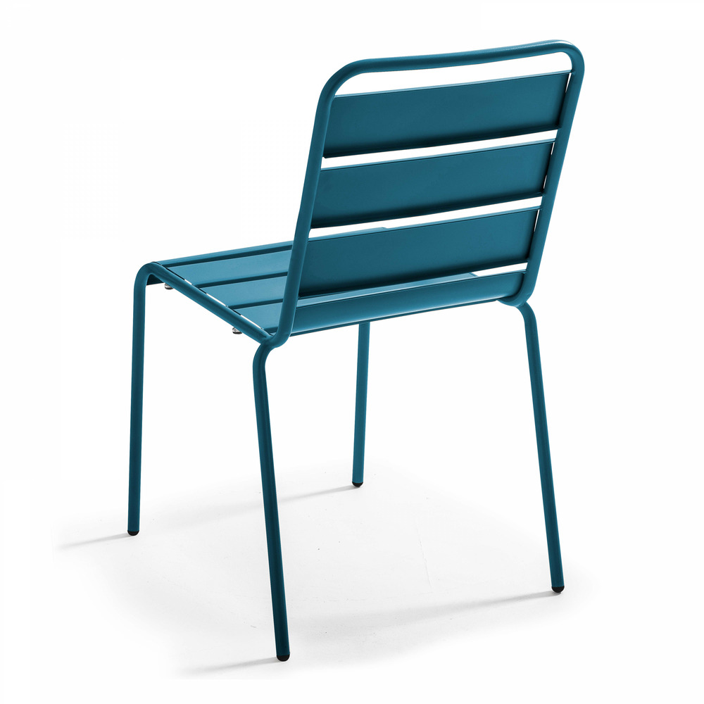 Chaise en métal bleu pacific