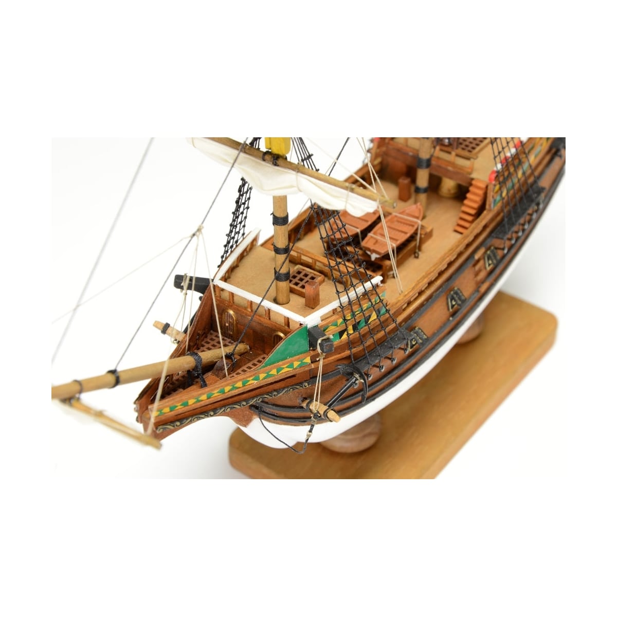 Amati - Mayflower 1:135