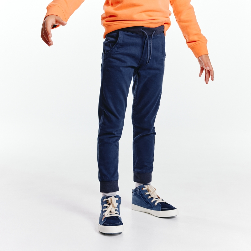 Jogpant uni en toile stretch bleu garçon