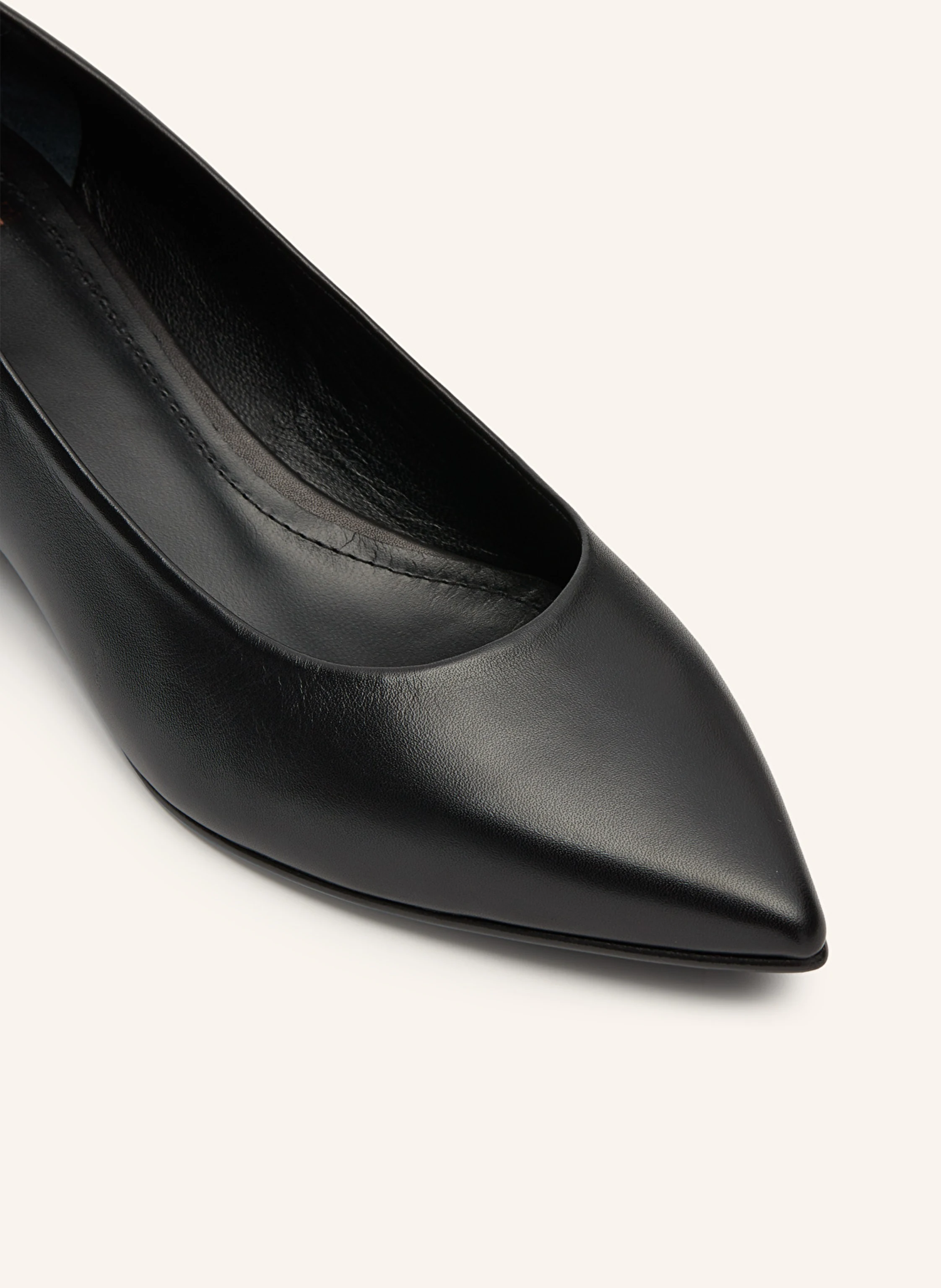 LOTTUSSE Pumps CARLA
