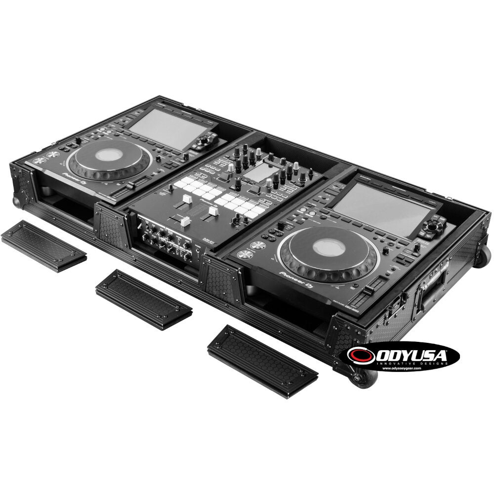 Odyssey 810134 Industrial Board Case voor 10 inch mixer & twee CDJ-3000's