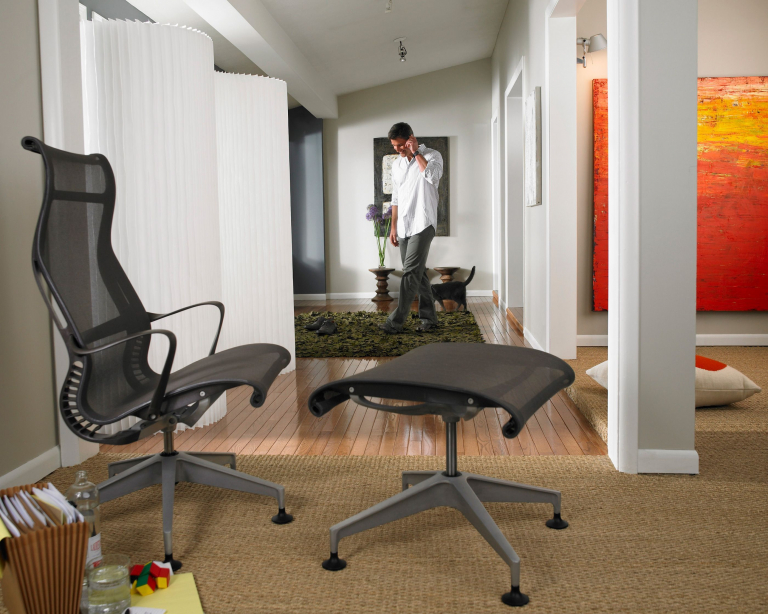 Herman Miller Setu 4-ster bureaustoel graphite, semi-polished 4W21