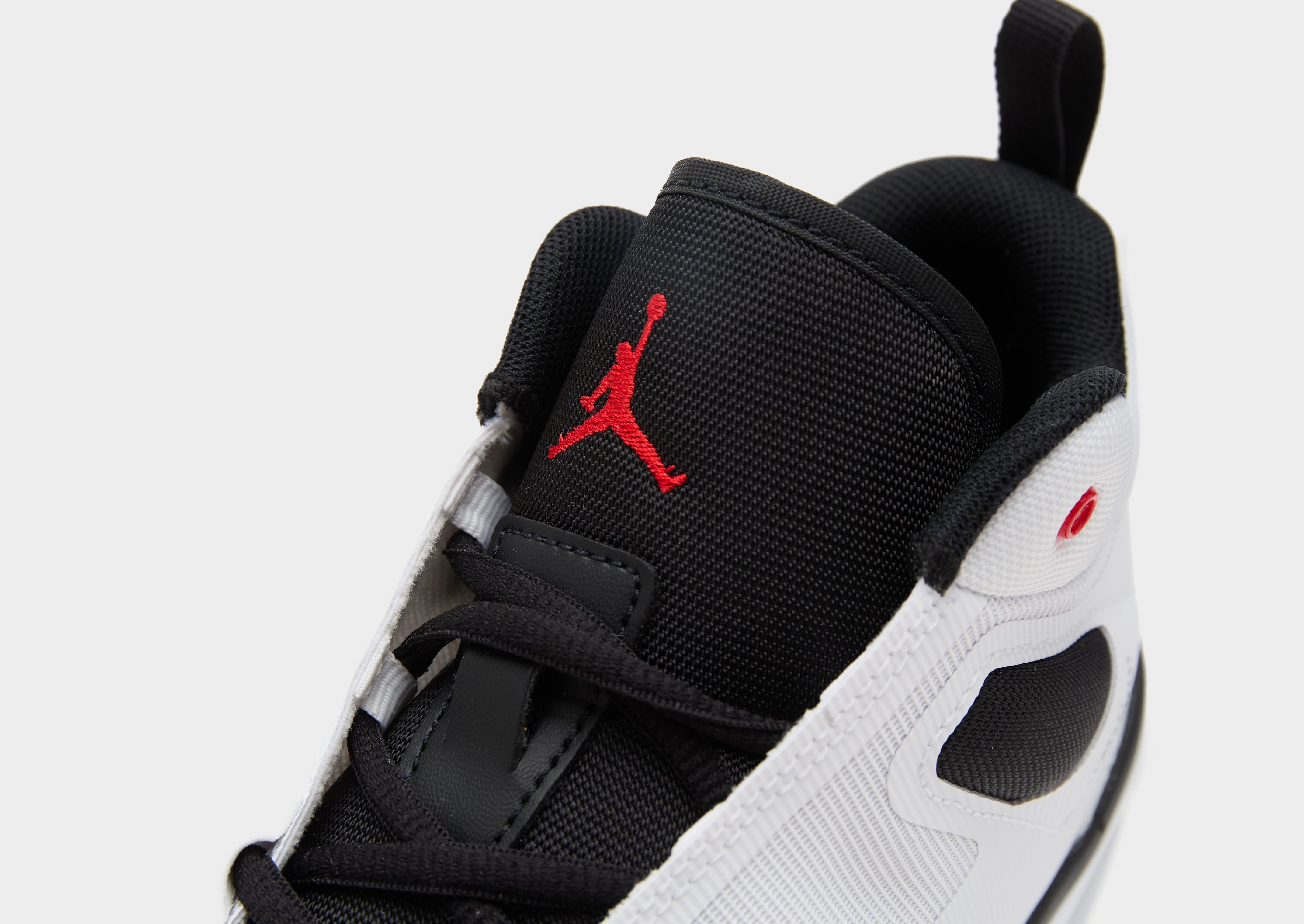 Jordan Stay Loyal 3 Junior