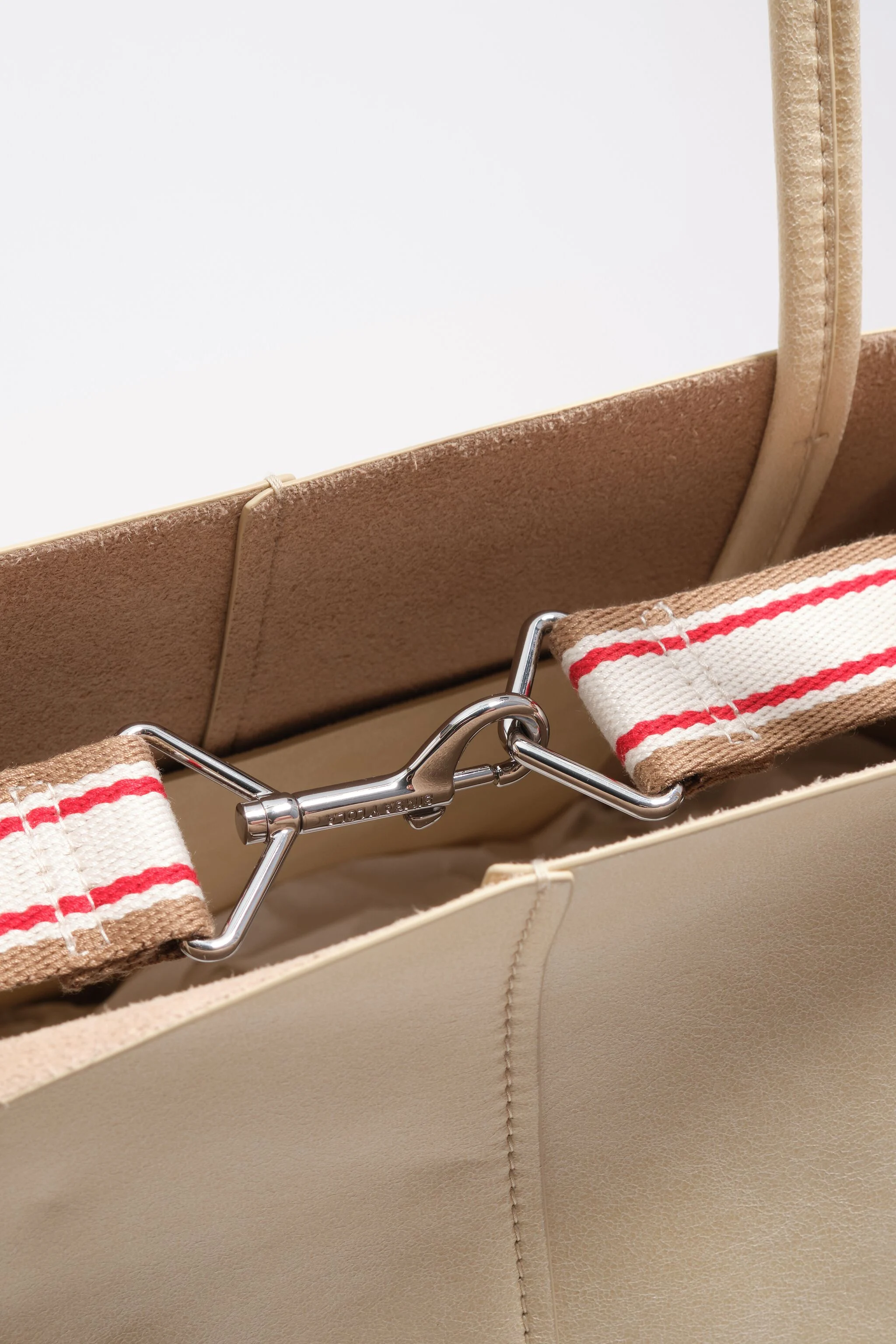 Bolsa de ombro grande cor marfim