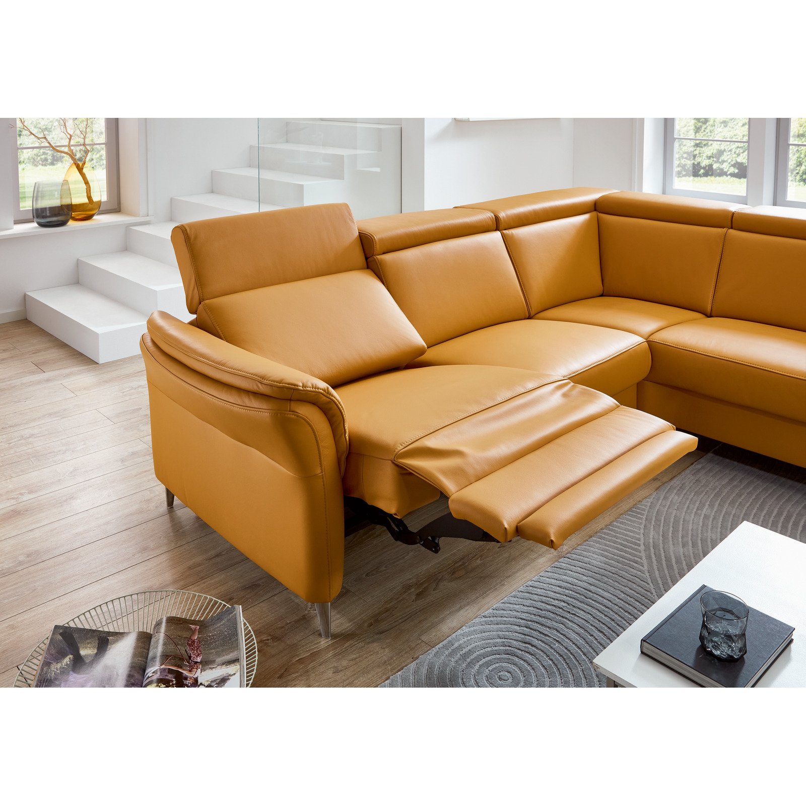 Ecksofa Trier Leder Torro curry, Anstellhocker rechts, mit Funktionen