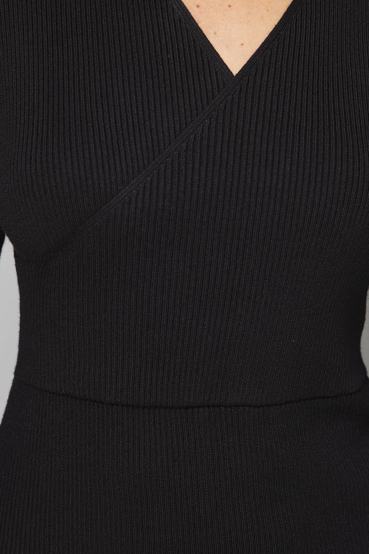 Wallis Robe Midi Tricotée à Détail Bouton Petite