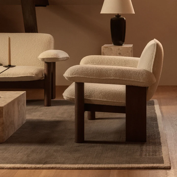 Audo - Brasilia Lounge Chair, Eiche natur / Bouclé beige