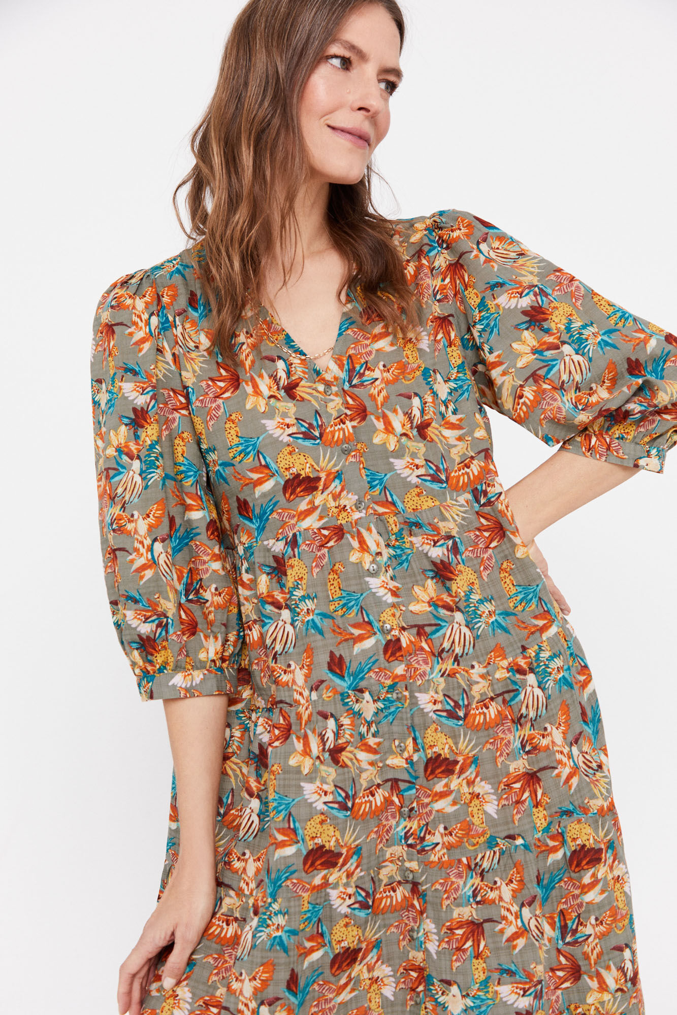 Vestido com estampa floral - Estampa verde
