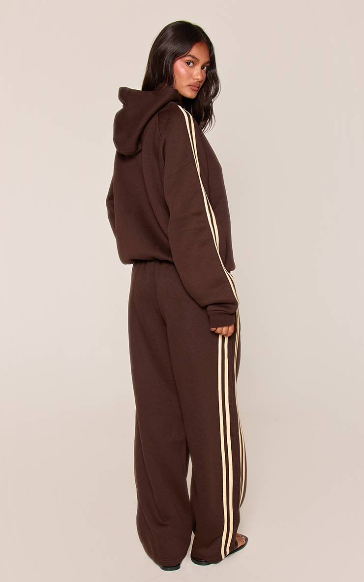 Chocolat Jogging À Jambes Baril Avec Bandes Latérales Contrastées