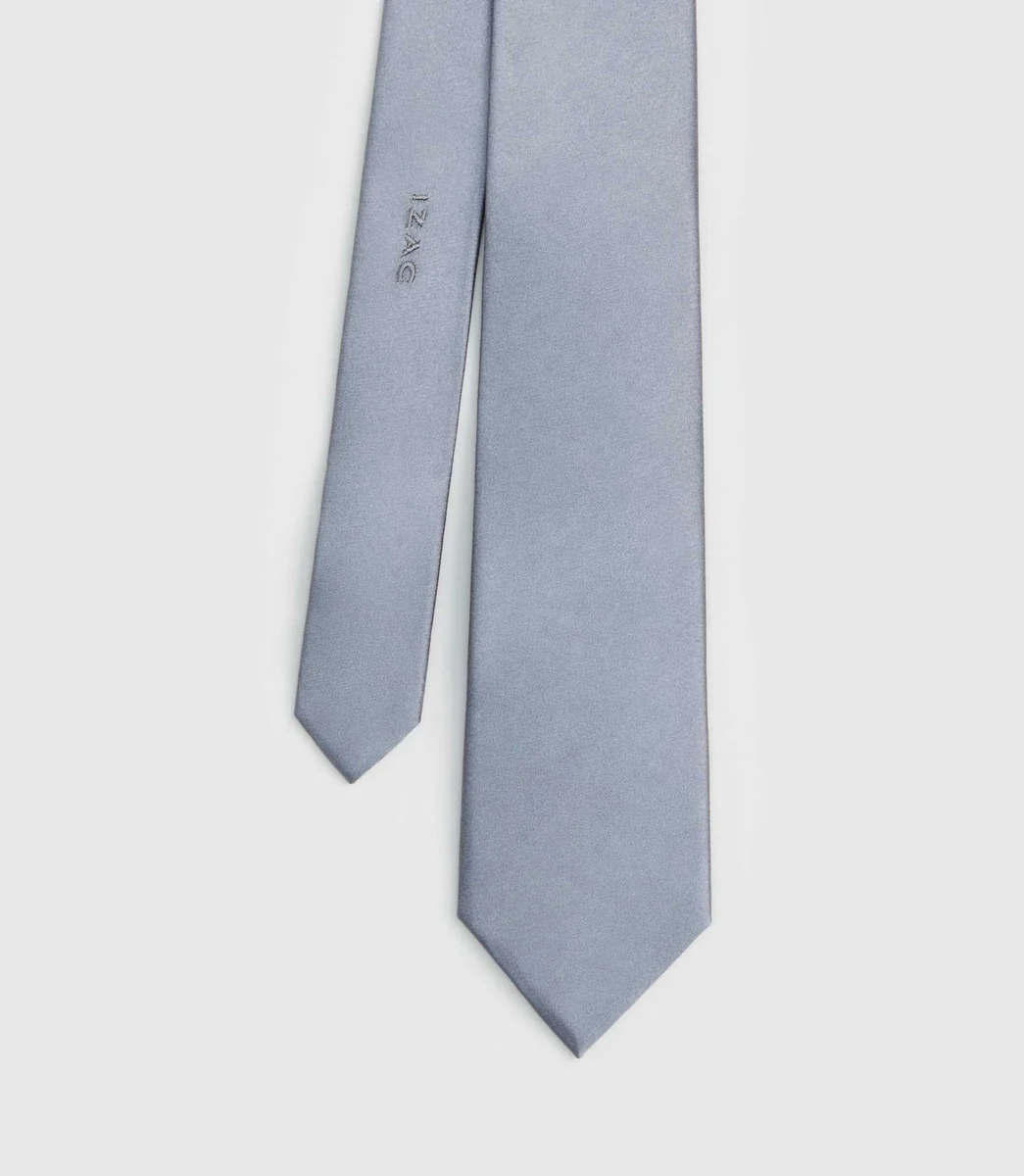 Cravate en satin de soie gris 