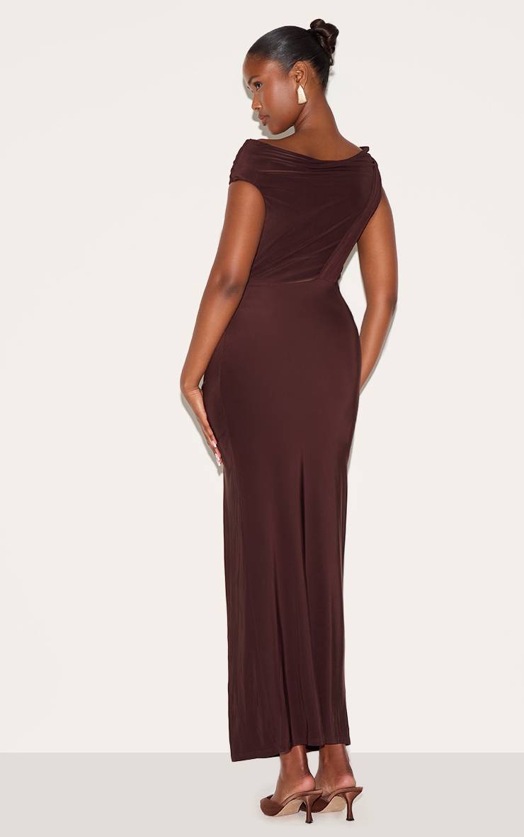 Chocolat Robe Longue Moulante À Détail Torsadé