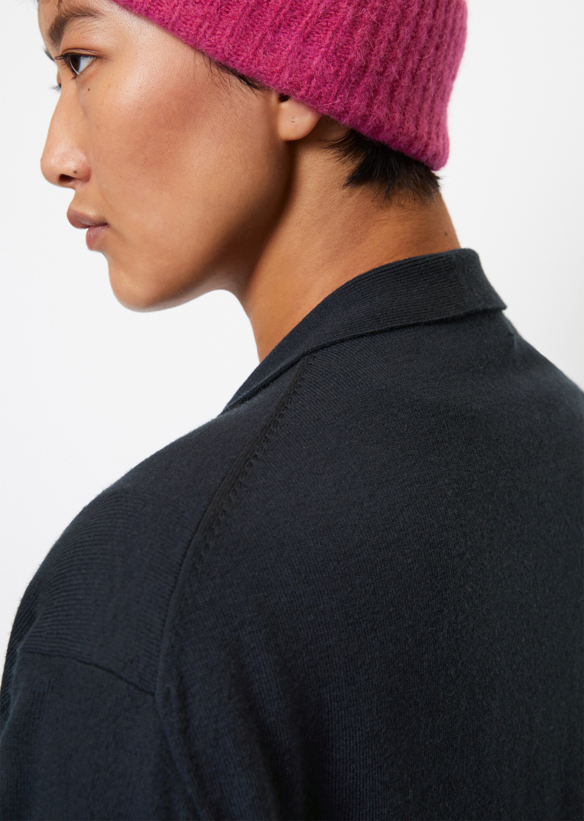 Cardigan loose aus Schurwolle-Viskose-Mix