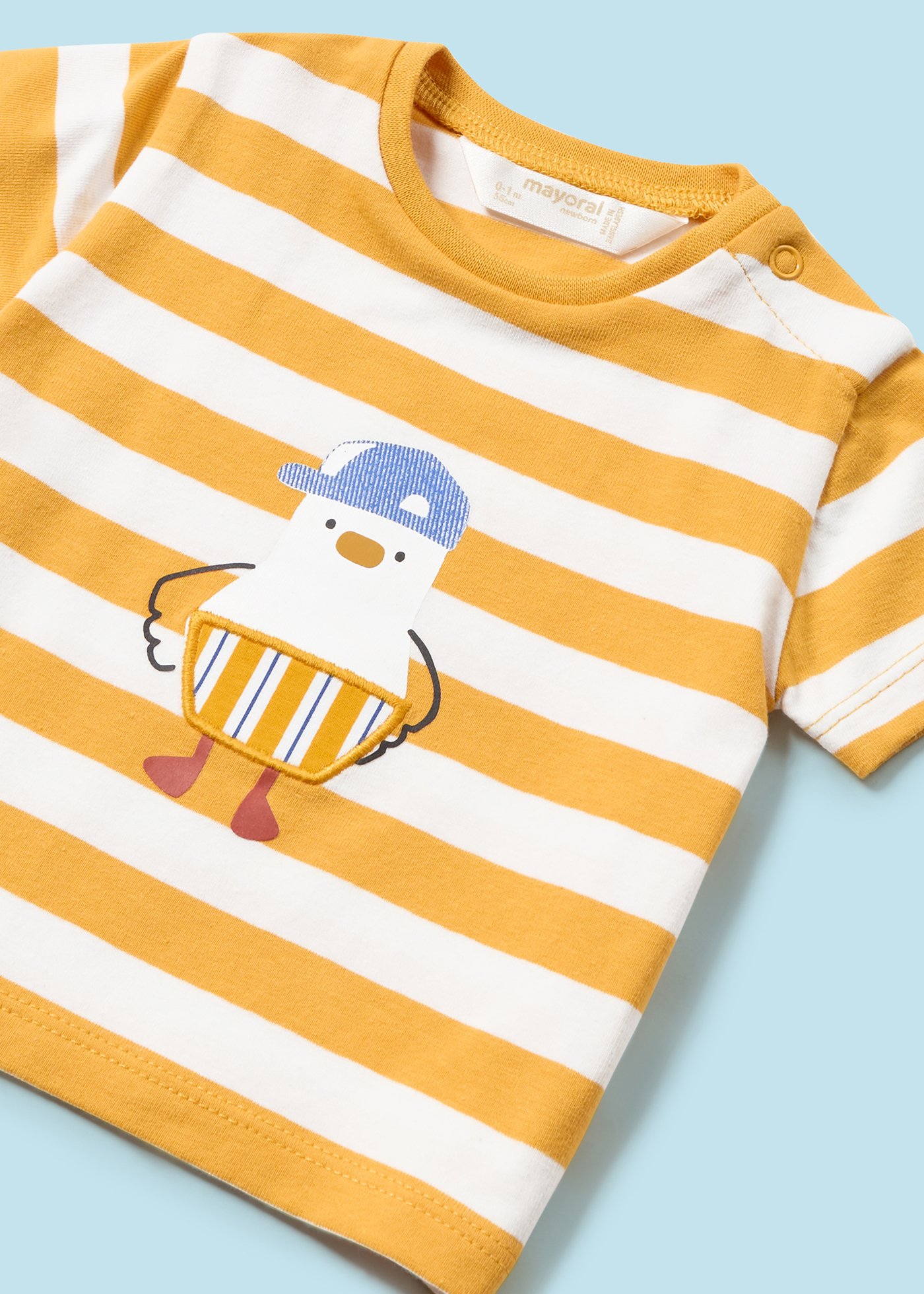 Camiseta branca Better Cotton para recém-nascidos