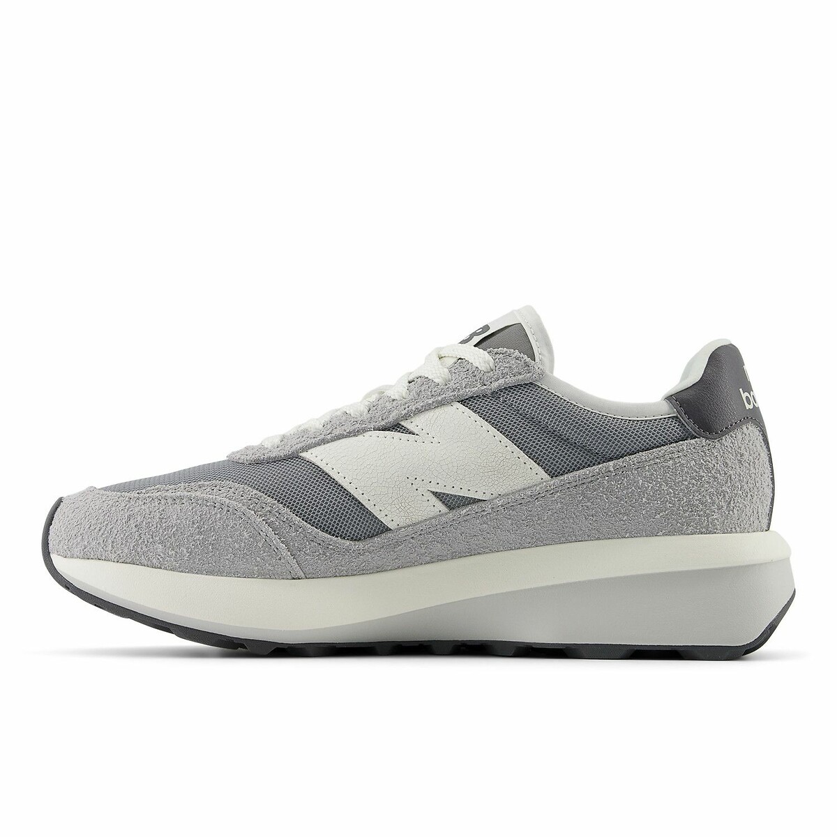 Tênis NEW BALANCE U370
