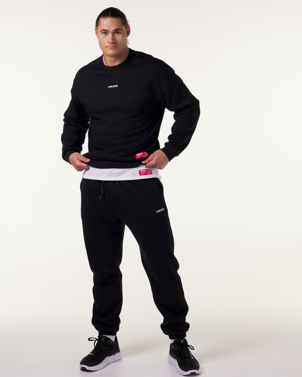 AWARE Crewneck Black