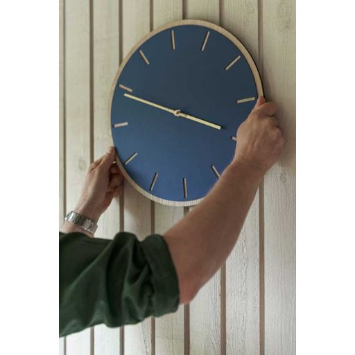 Hemverk Oak Vægur, Smokey Blue/Gold, Ø28 cm