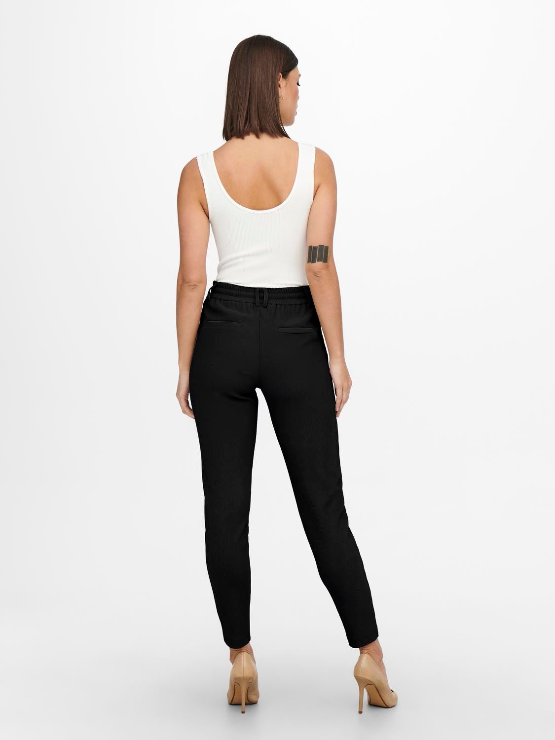 ONLPOPTRASH-SALLY Mittlere Taille Normal geschnitten Gestrickte Hose Black