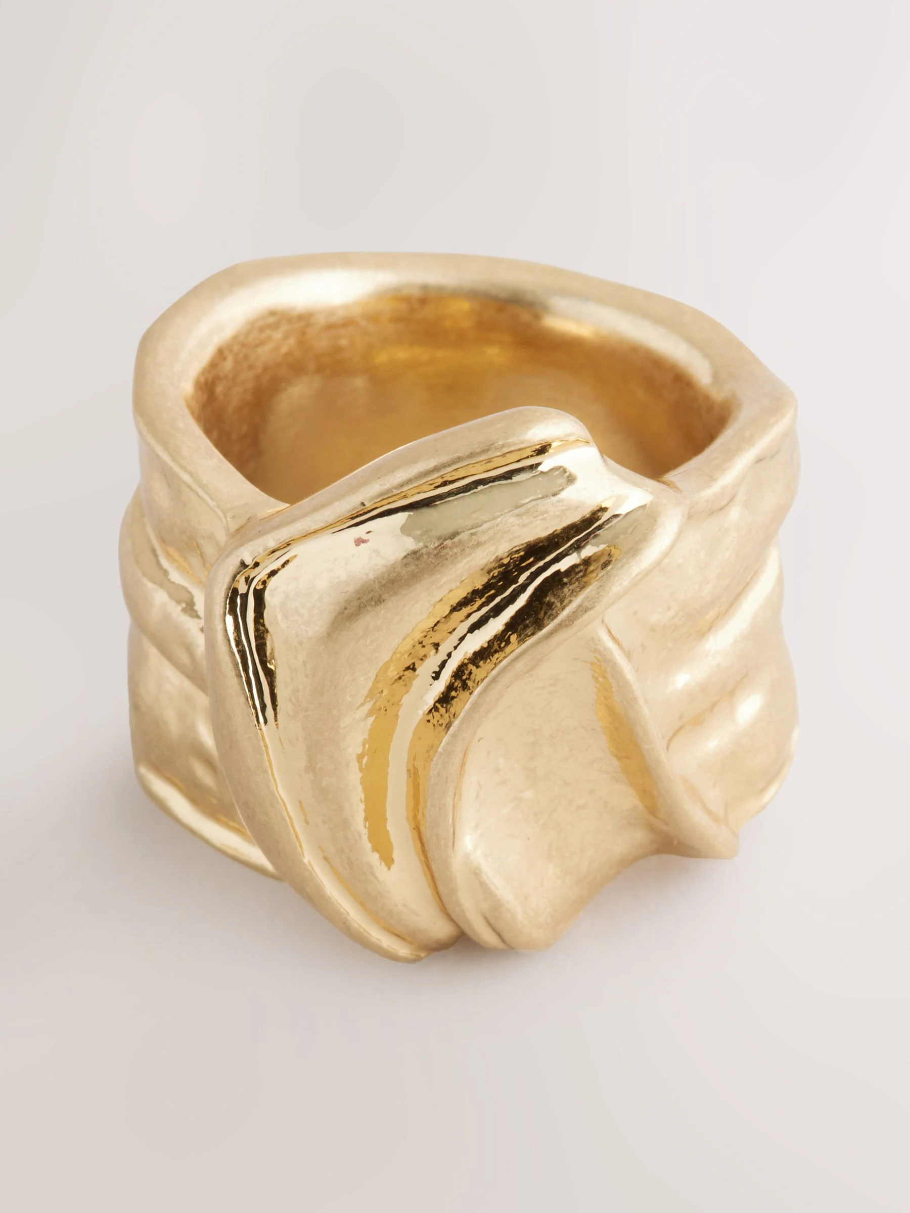 Goudkleurig - Grove opvallende ring