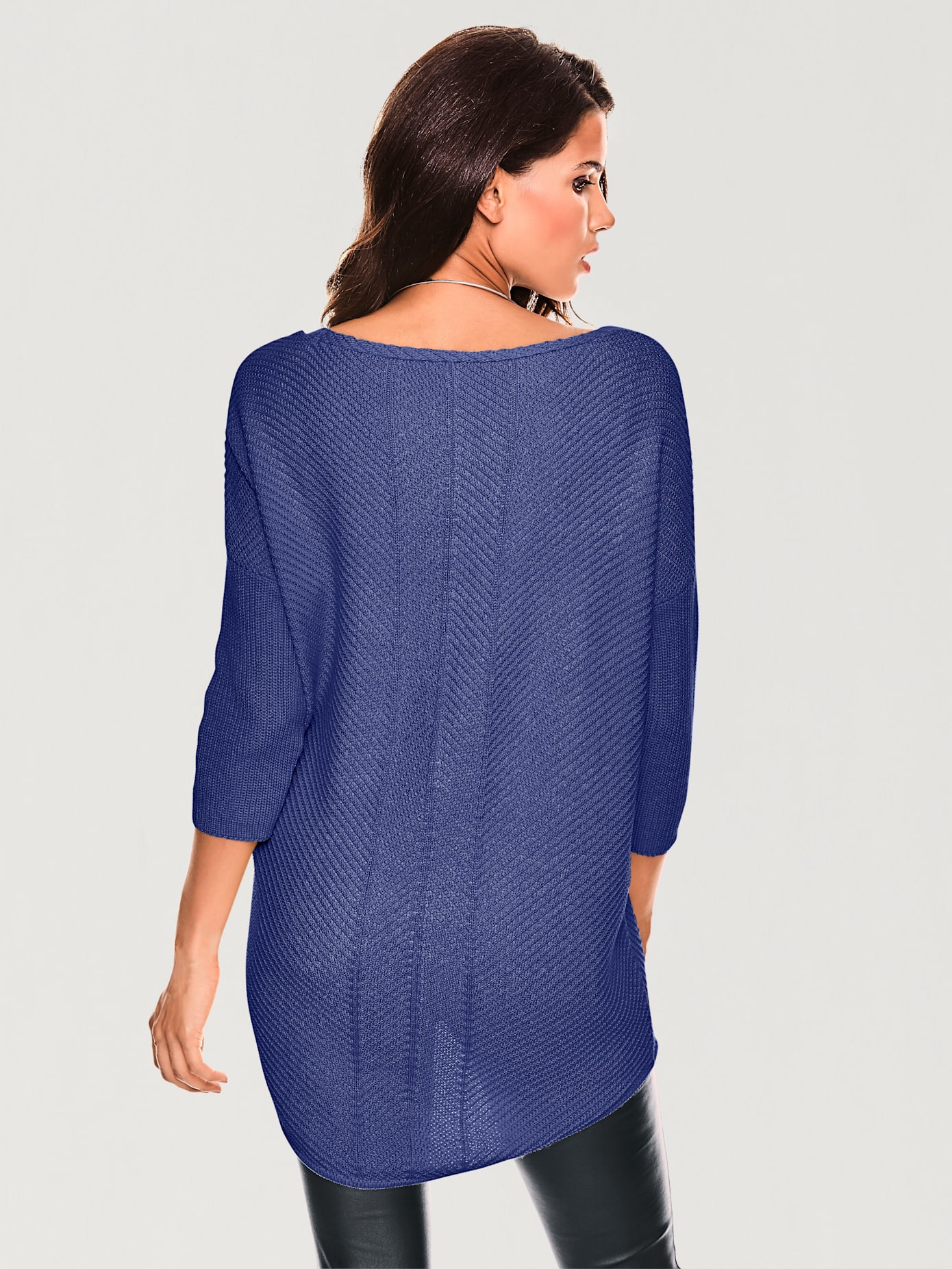 Pull col v look ample tendance