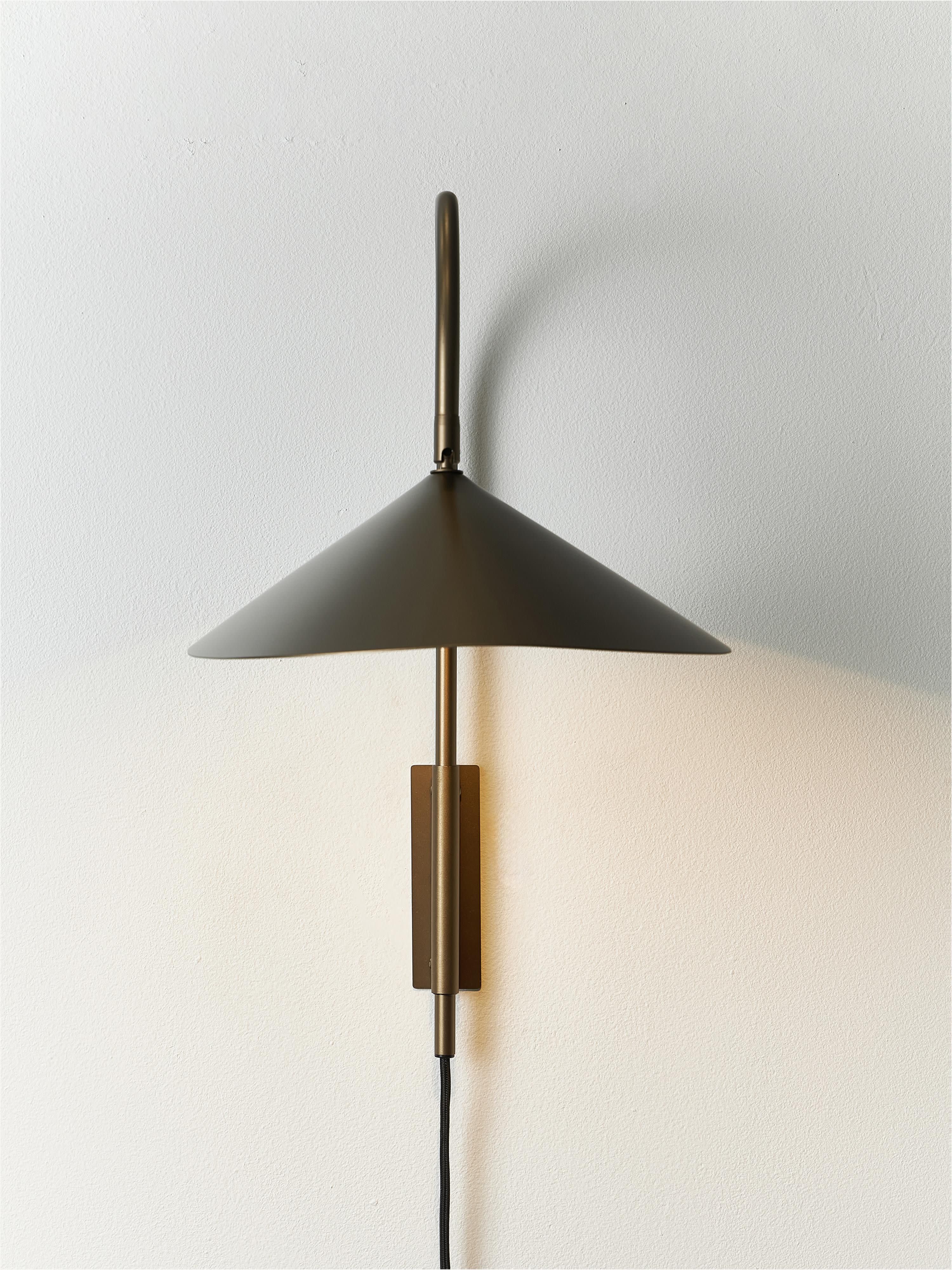Grote wandlamp Arum met stekker, verstelbaar