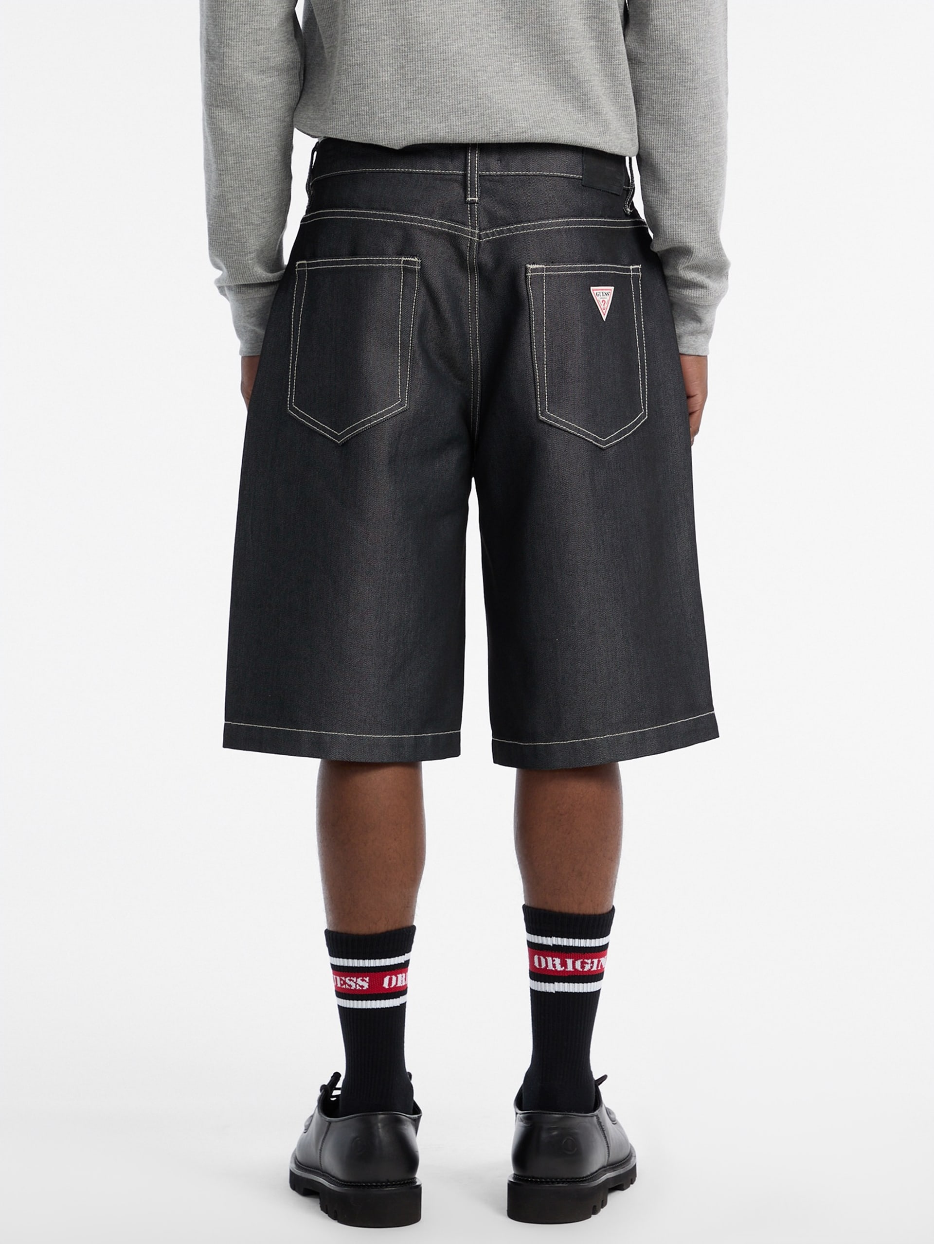 Shorts jeans folgados metalizados da GUESS Originals