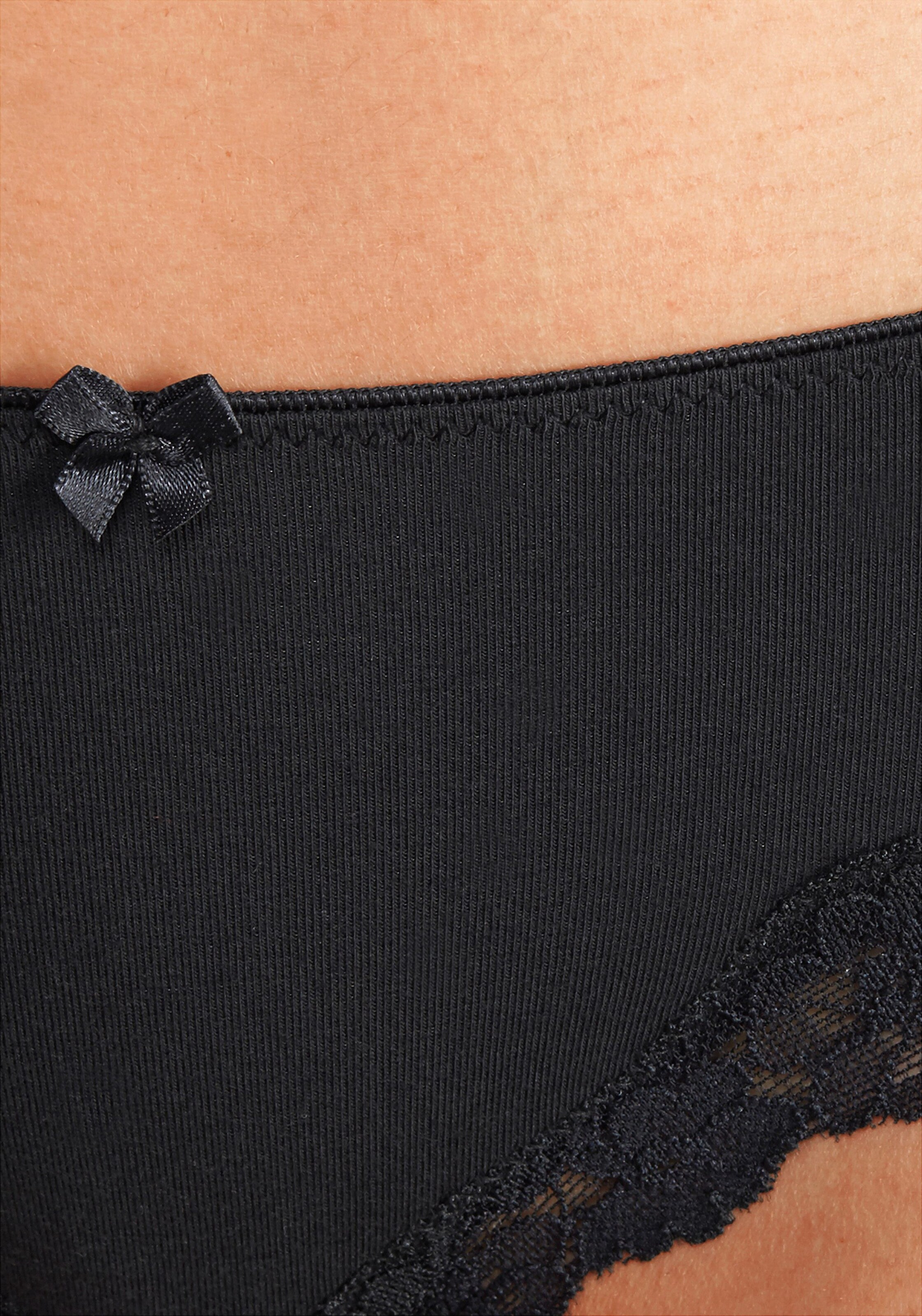 LASCANA Slip in schwarz