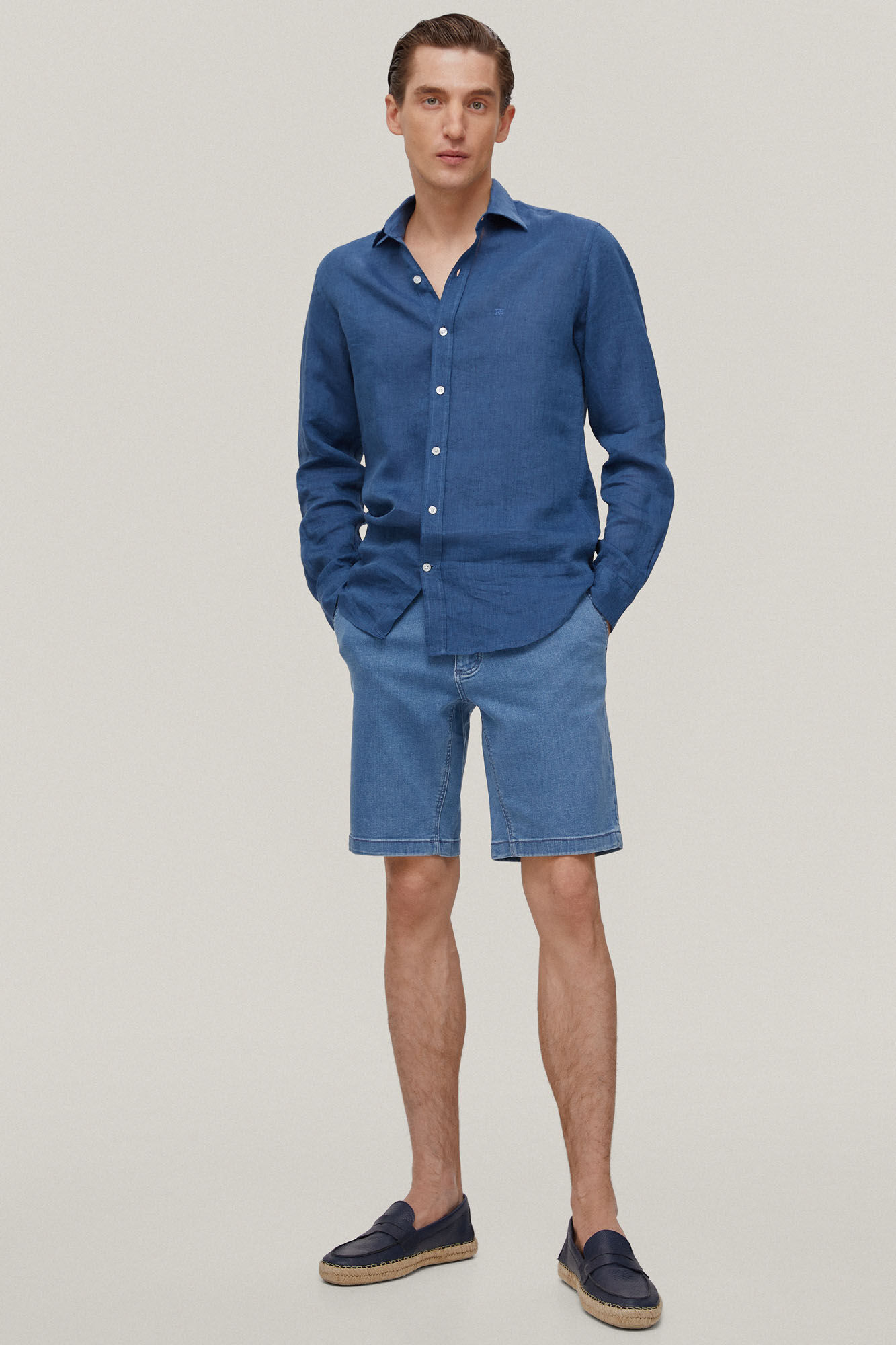 Bermuda jeans, estilo chinês - Azul
