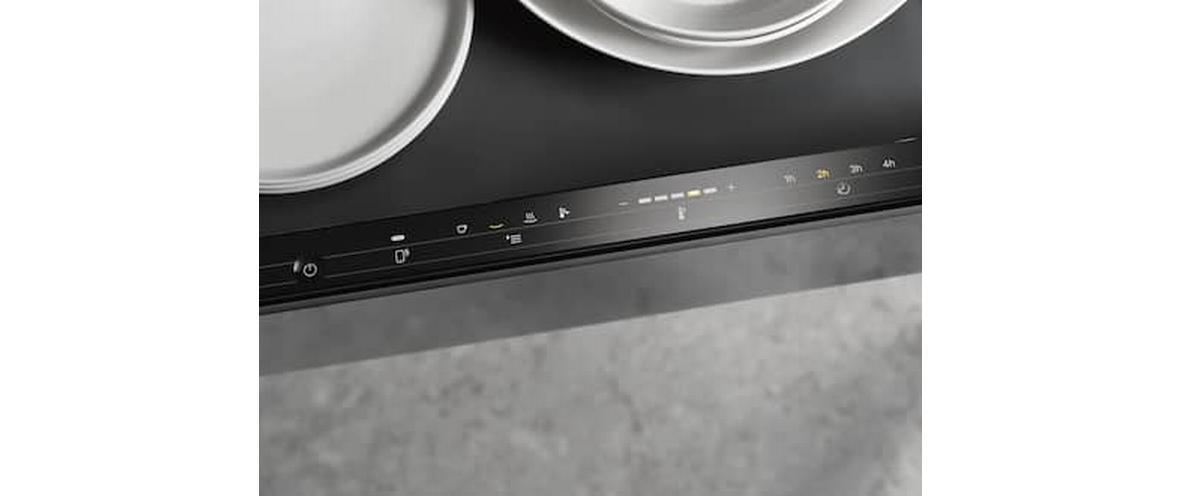 Wärmeschublade ESW 7010 125 Gala Ed<br>Grifflose Gourmet-Wärmeschublade zum Vorwärmen von Geschirr und Warmhalten von Speisen