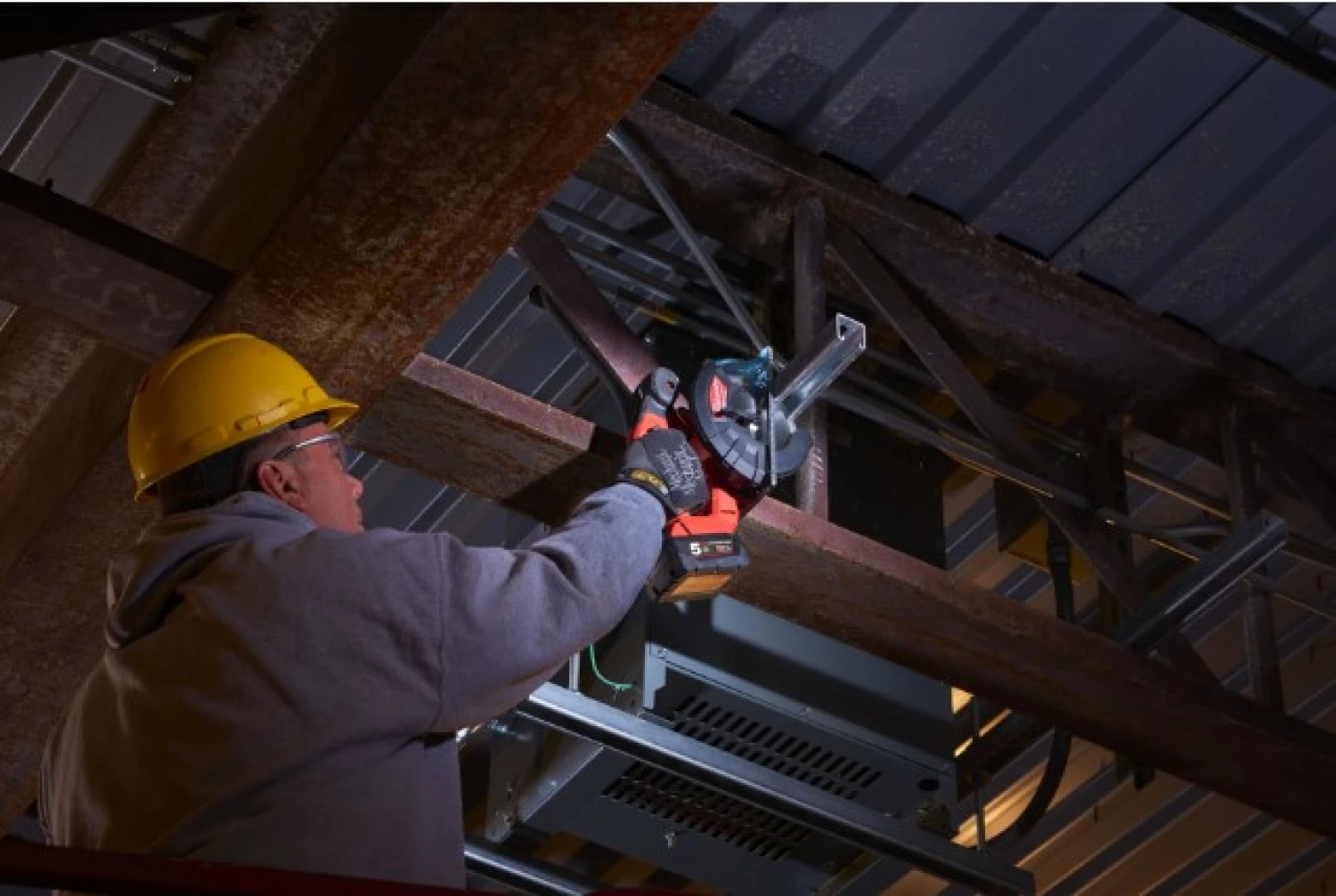 Milwaukee M18 FMCS-0X 18V Li-Ion accu Metaalcirkelzaag body in HD Box -150 x 20 mm - koolborstelloos