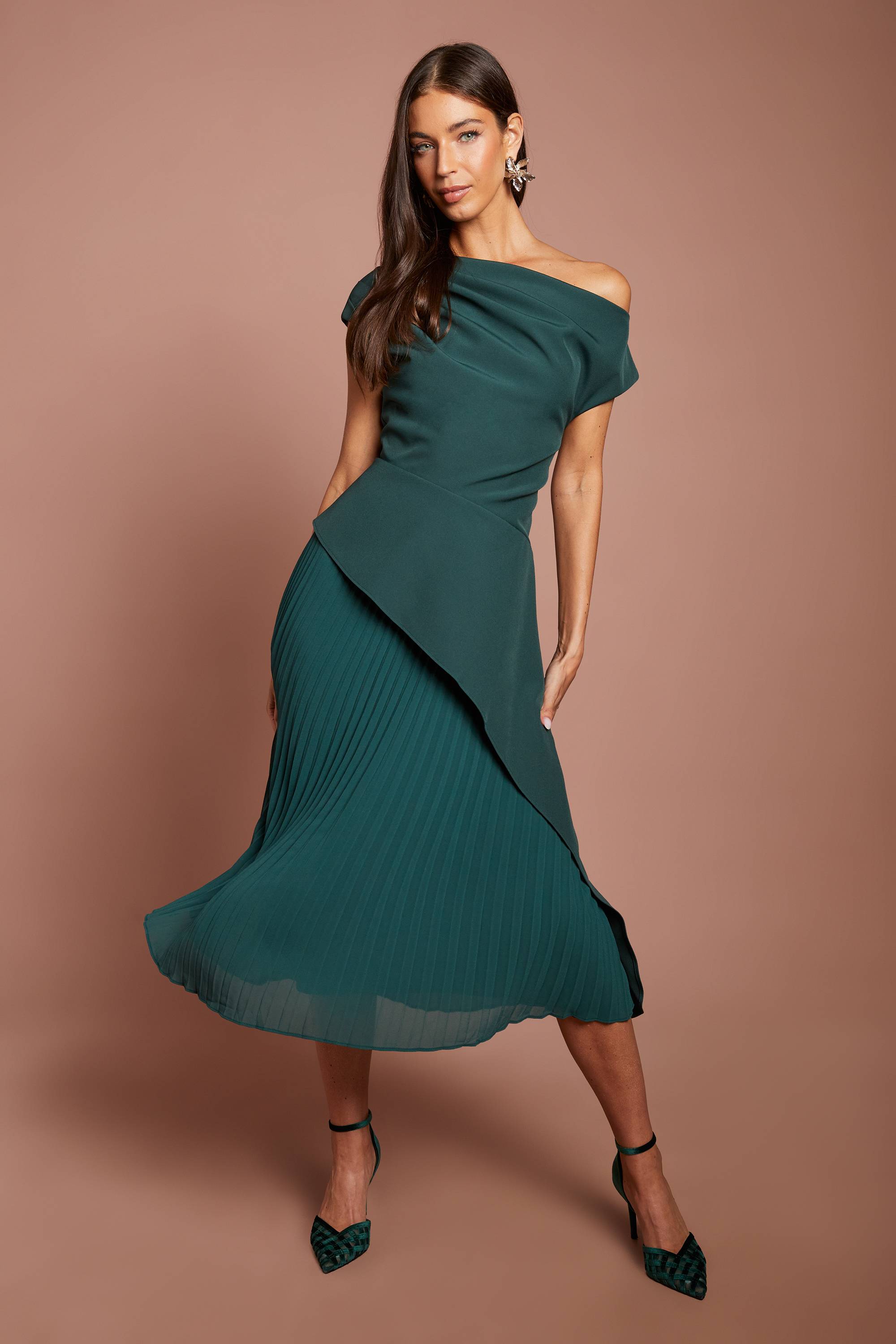 Coast Robe Midi Épaules Dénudées À Détail Cascade Et Jupe Plissée