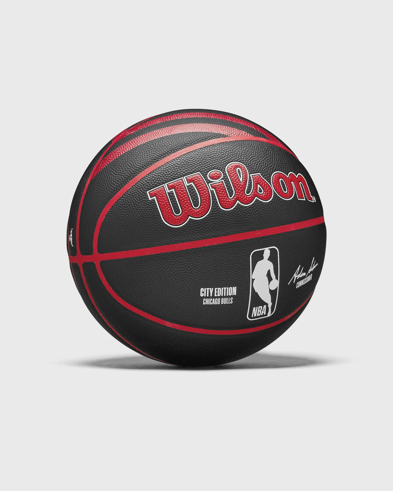 WILSON 2023 NBA TEAM CITY COLLECTOR CHICAGO BULLS SIZE 7