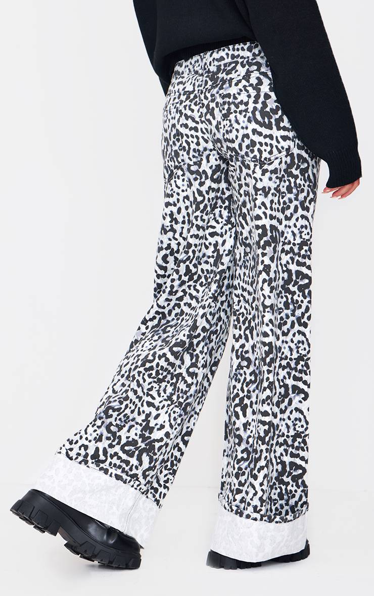 Blanc Jean Large À Revers Imprimé Léopard Blanc Et Noir