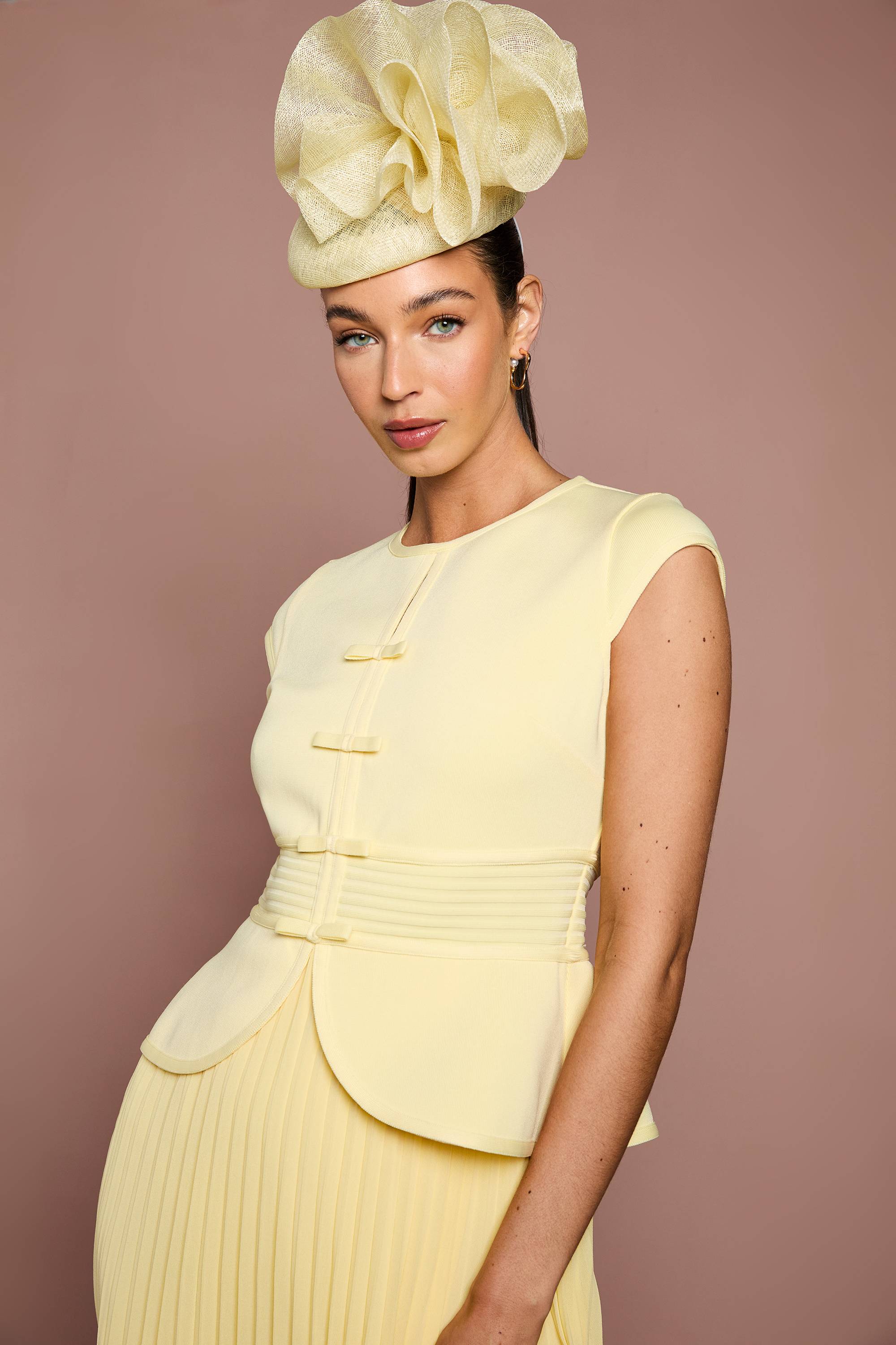 Coast Robe Midi Lisa Tan À Corsage Bandage Jupe Plissée Et Détail Nœud