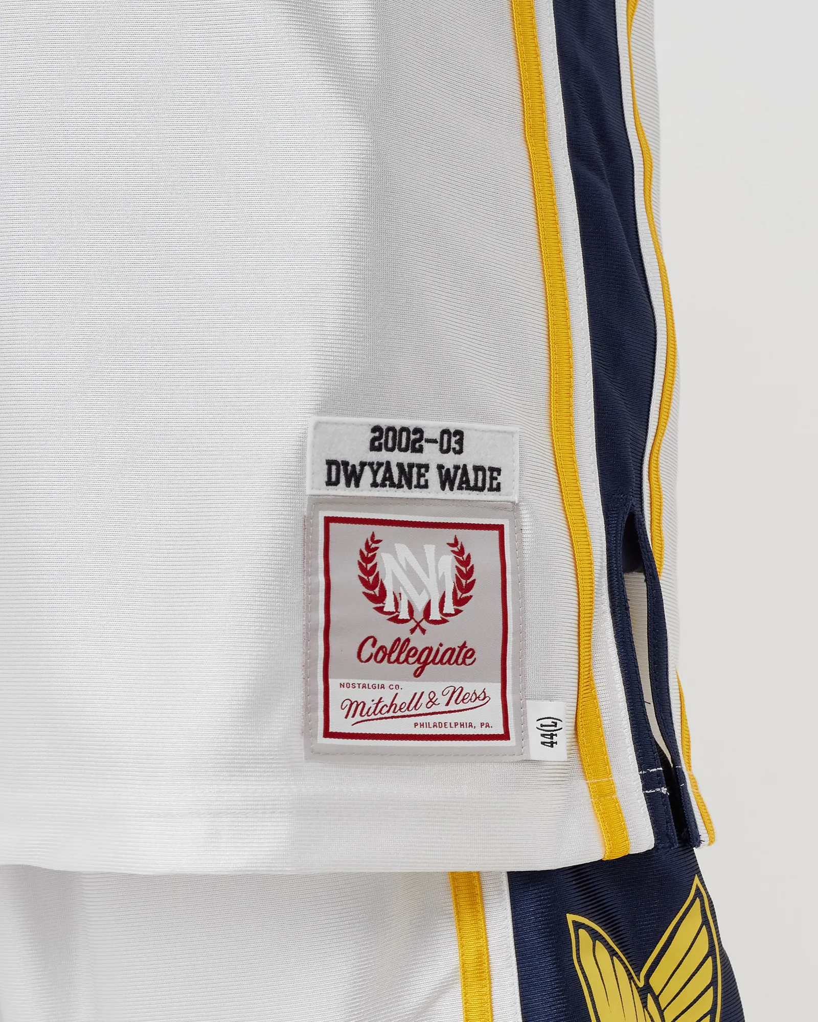 Mitchell & Ness NCAA AUTHENTIC JERSEY UNIVERSITY MARQUETTE 2002-03 DWYANE WADE #3