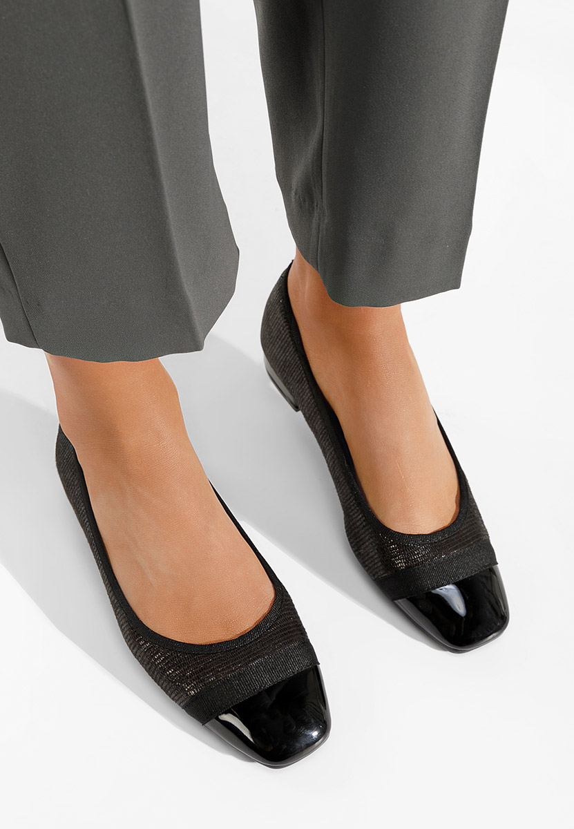 Chaussures à petit talon noirs Ozleta
