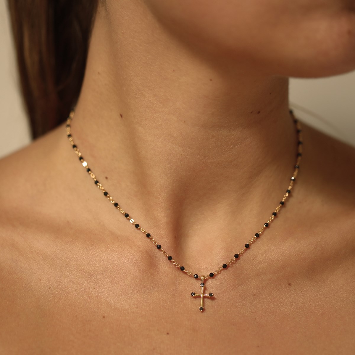 Collier Argent Doré Croix Et Pierres Naturelles Noir