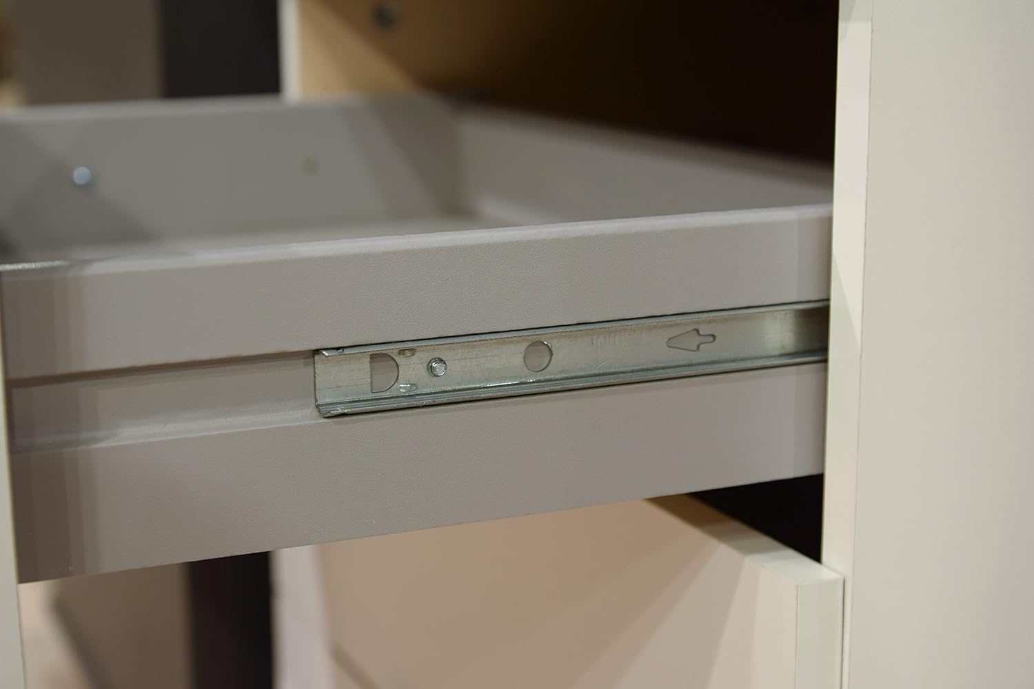 möbelando Kleiderschrank >VANEA< (BxHxT: 270x210x58 cm) in Weiss - 270x210x58cm (BxHxT)