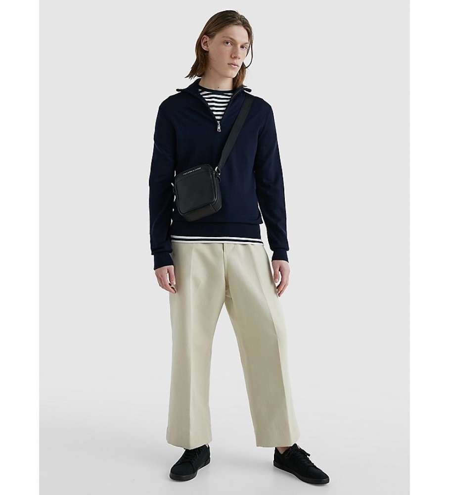 Bolsa transversal Tommy Hilfiger Reporter Small City preta