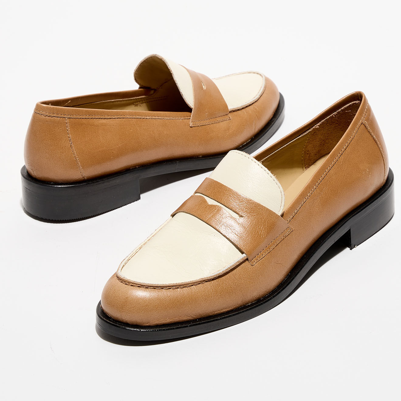 Apologie Mocassins en Cuir Juliette camel/blanc