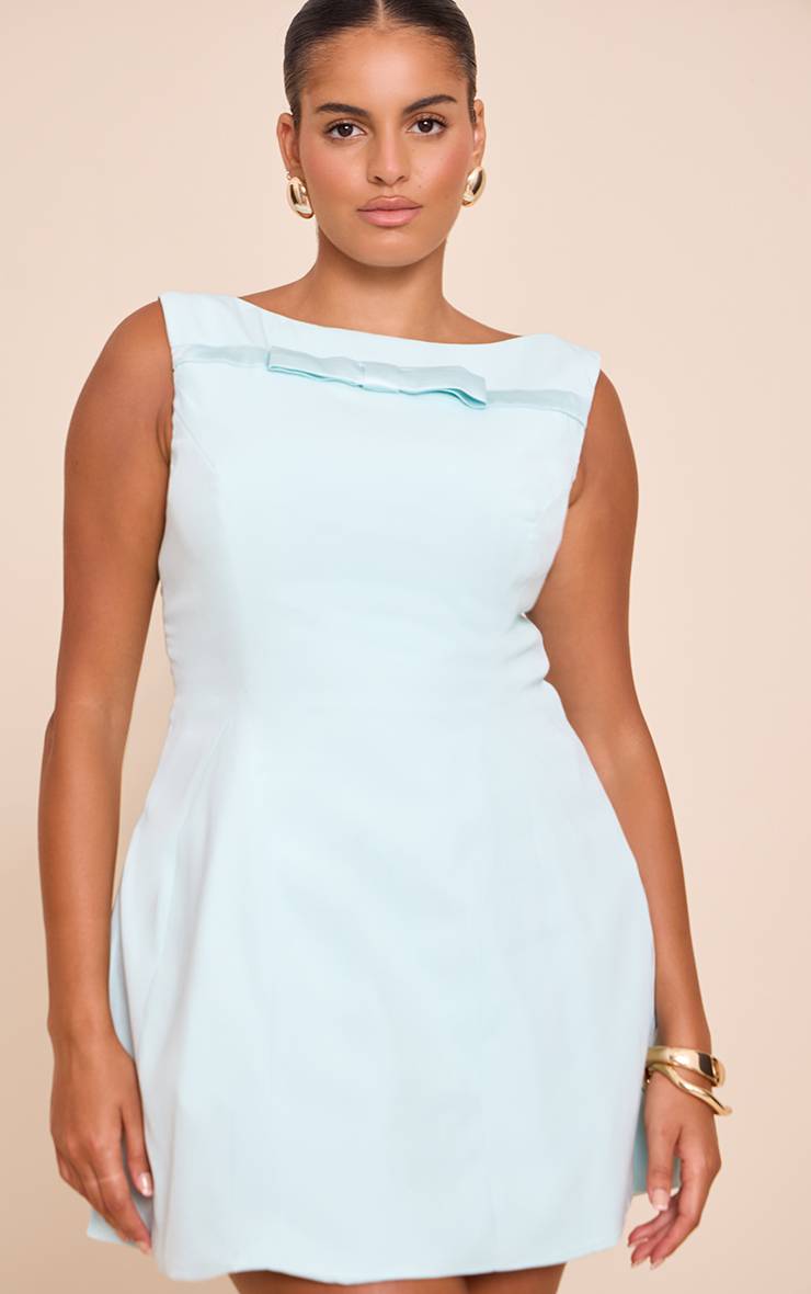 Iced Mint Robe Évasée Ajustée Avec Détail Nœud