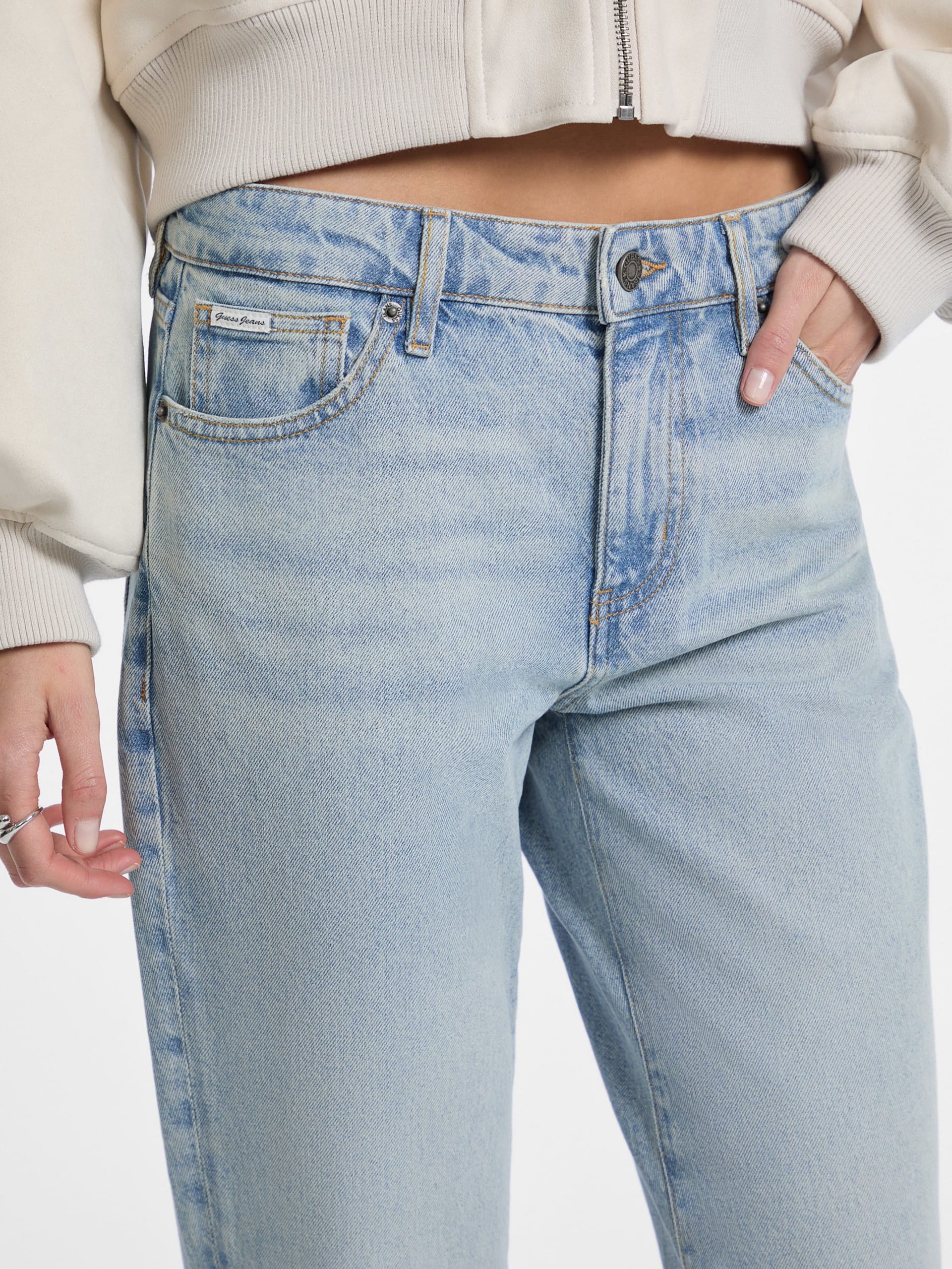 Calça jeans reta de cintura média G08