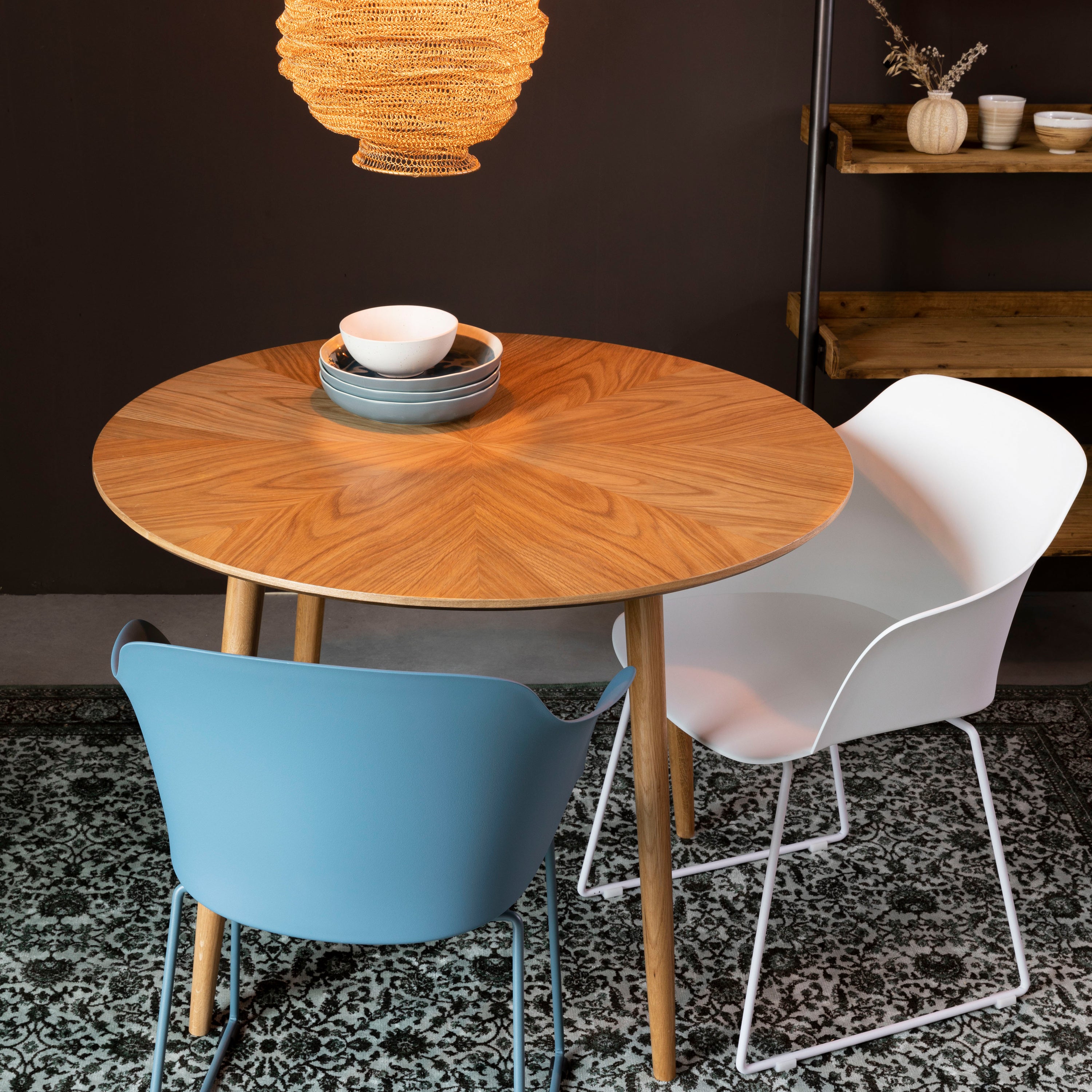by fonQ basic Finn Eettafel - Ã 100 cm - Bruin