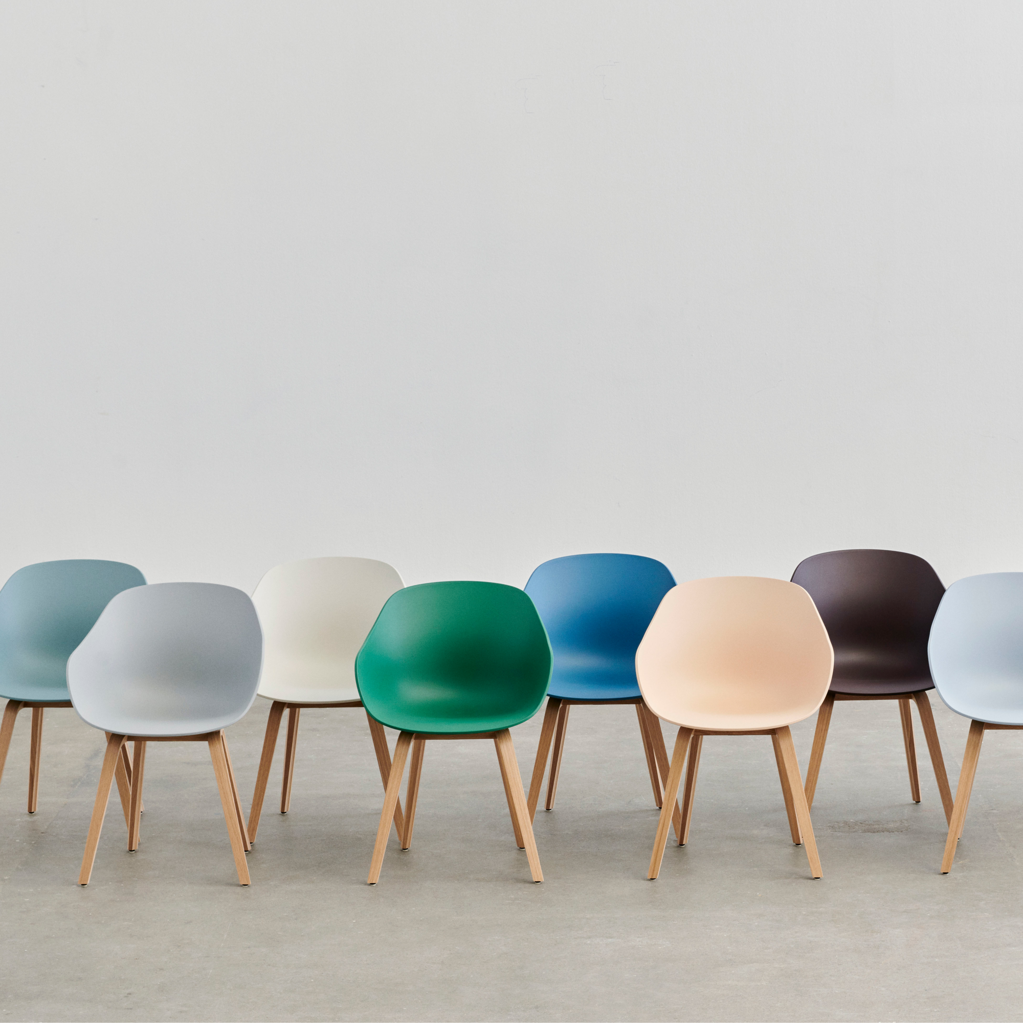 Eetkamerstoel AAC 222 eiken gelakt onderstel teal green 2.0