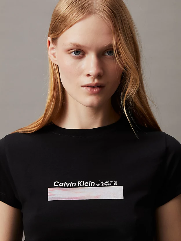 Camiseta de corte justo com logo