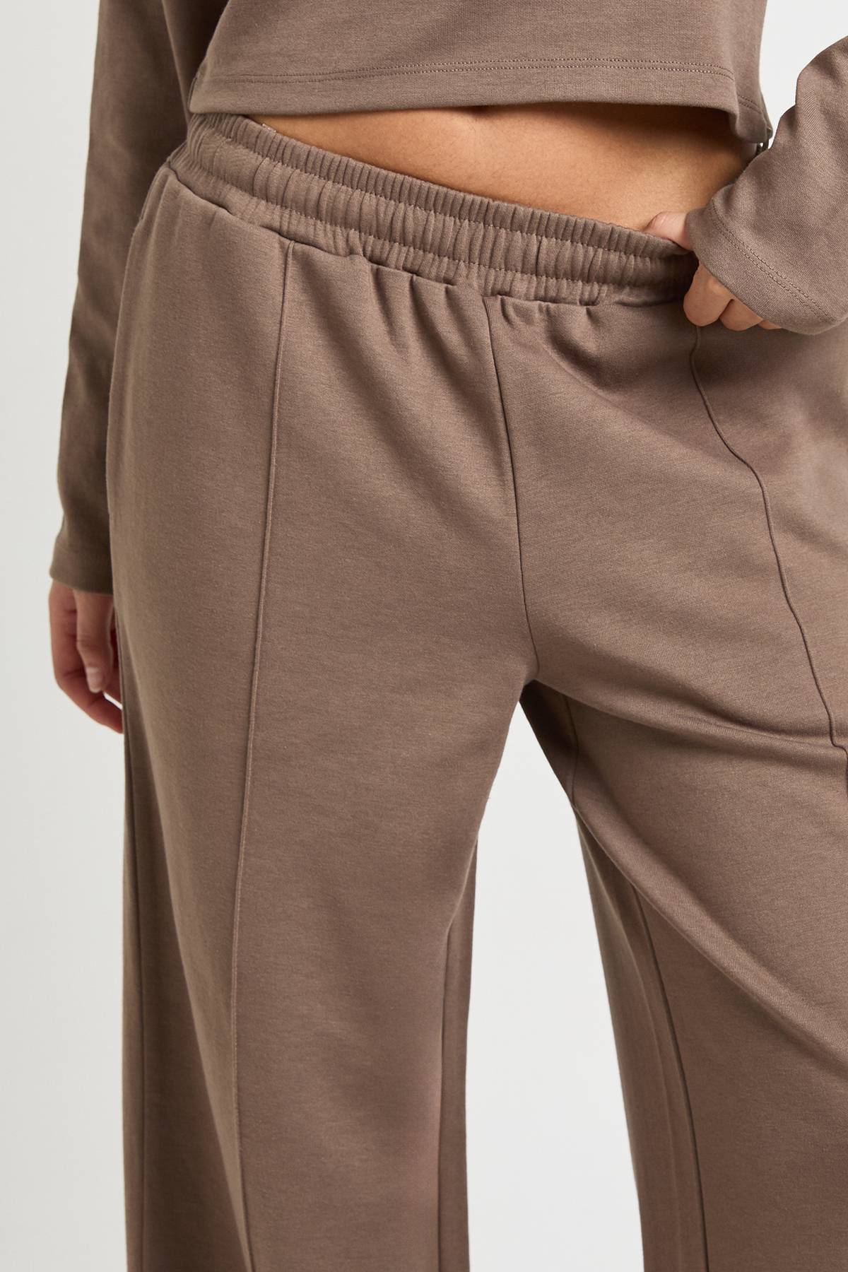 boohoo Jogging Jambe Droite en Maille Interlock