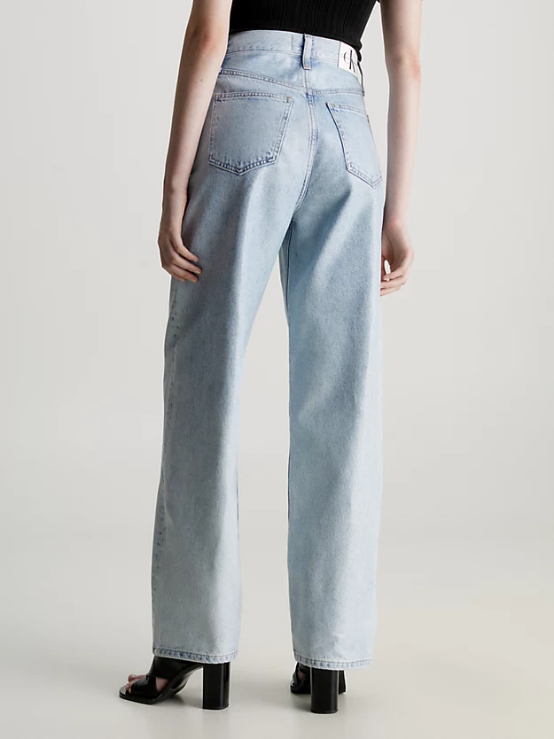 Calça jeans revestida de cintura alta e modelagem folgada