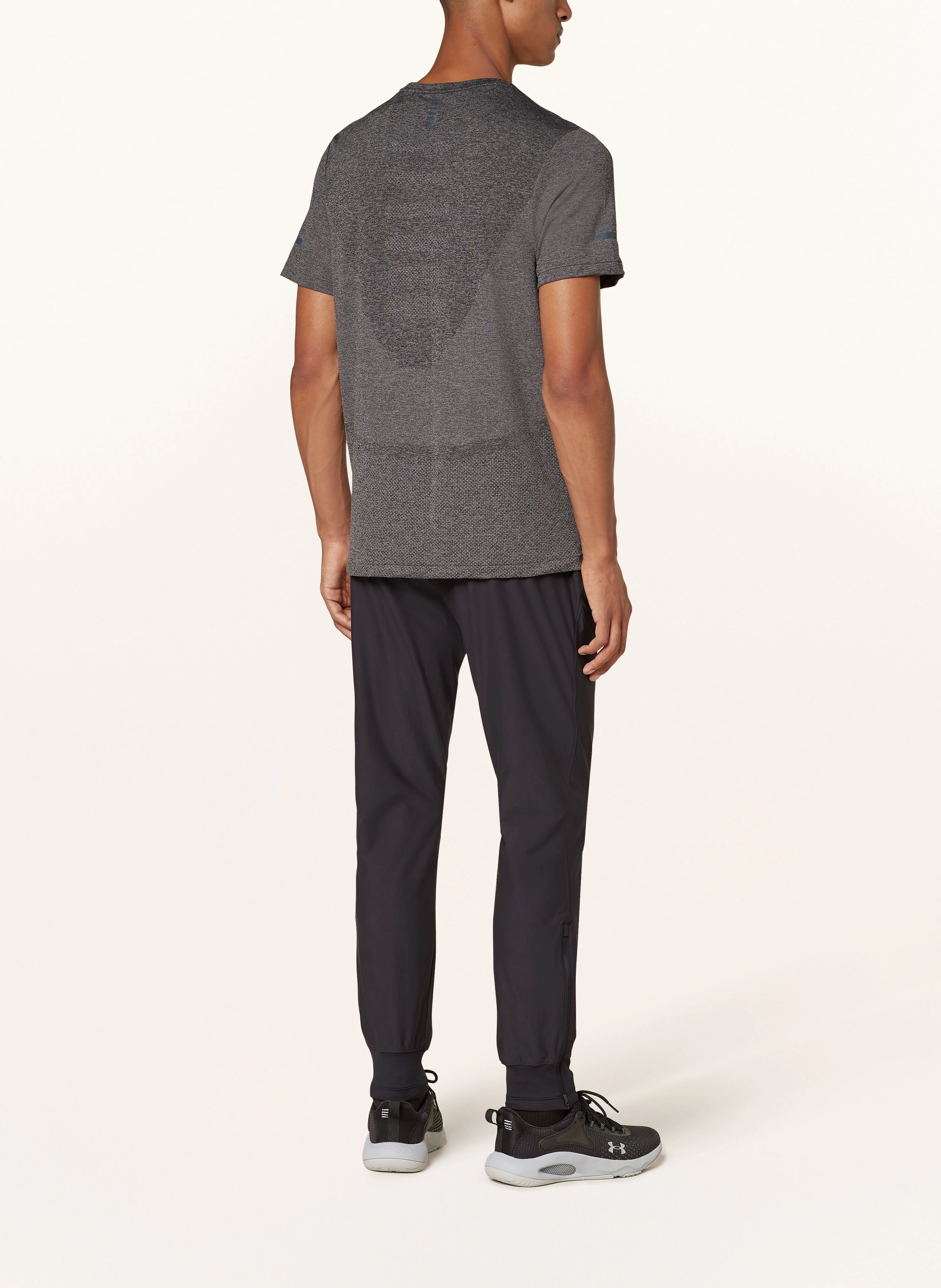 UNDER ARMOUR Laufshirt UA SEAMLESS