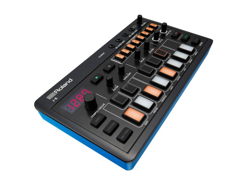 Roland Synthesizer AIRA J-6 Chord Innovative musikalische Toolbox mit kreativem Akkord-Sequencing und authentischem JUNO-60 Sound