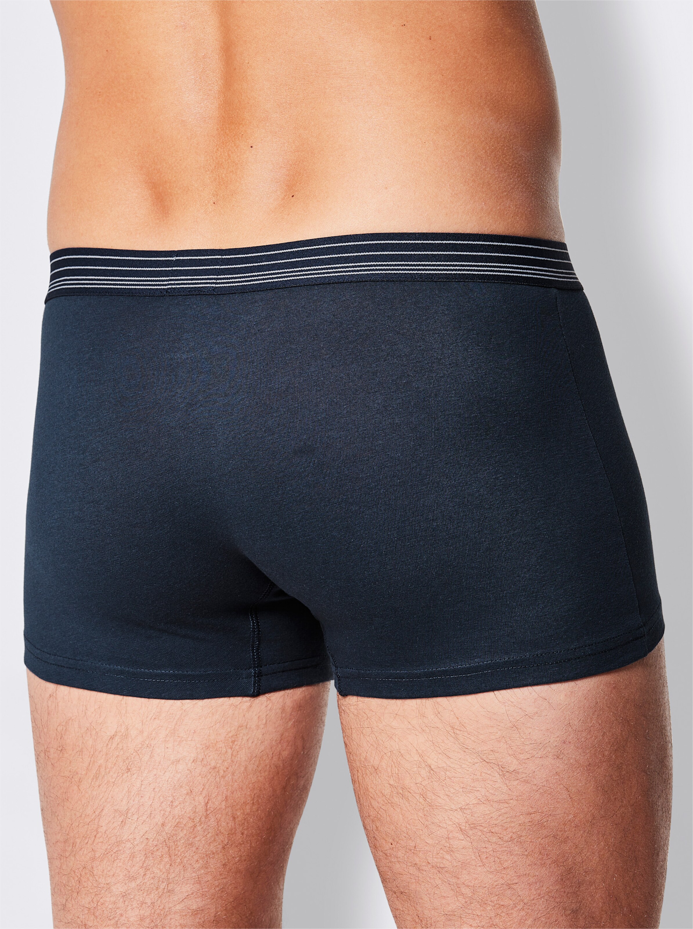 Mustang Pants in 2x marine + 1x rauchblau