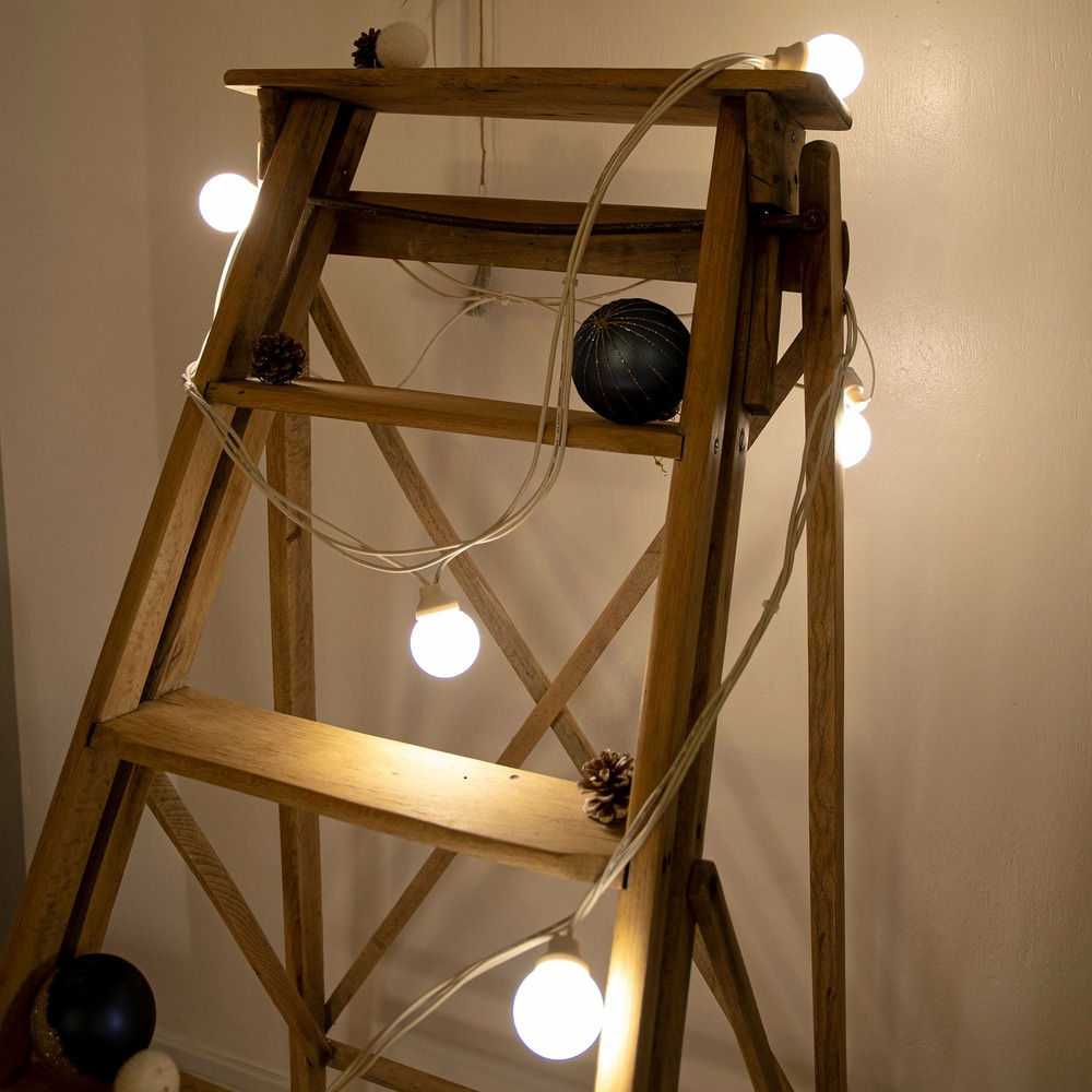 Guirlande tradition blanc chaud globe laiteux - 10 ampoules - 5m prolongeable - câble noir - chromex